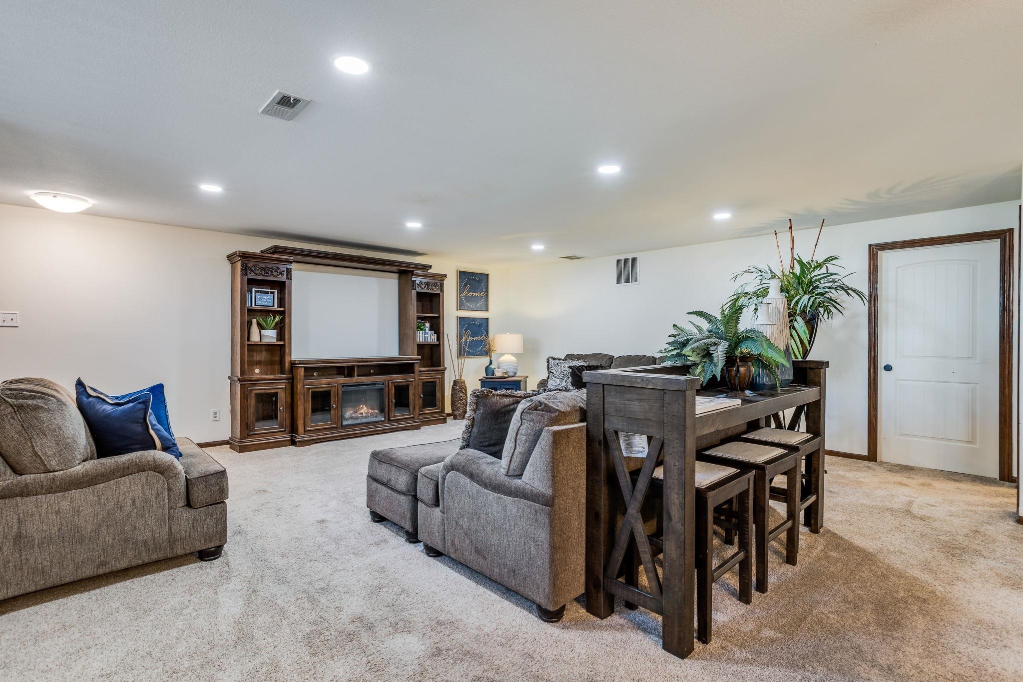 2629 E Kite Ct Property Photo 28
