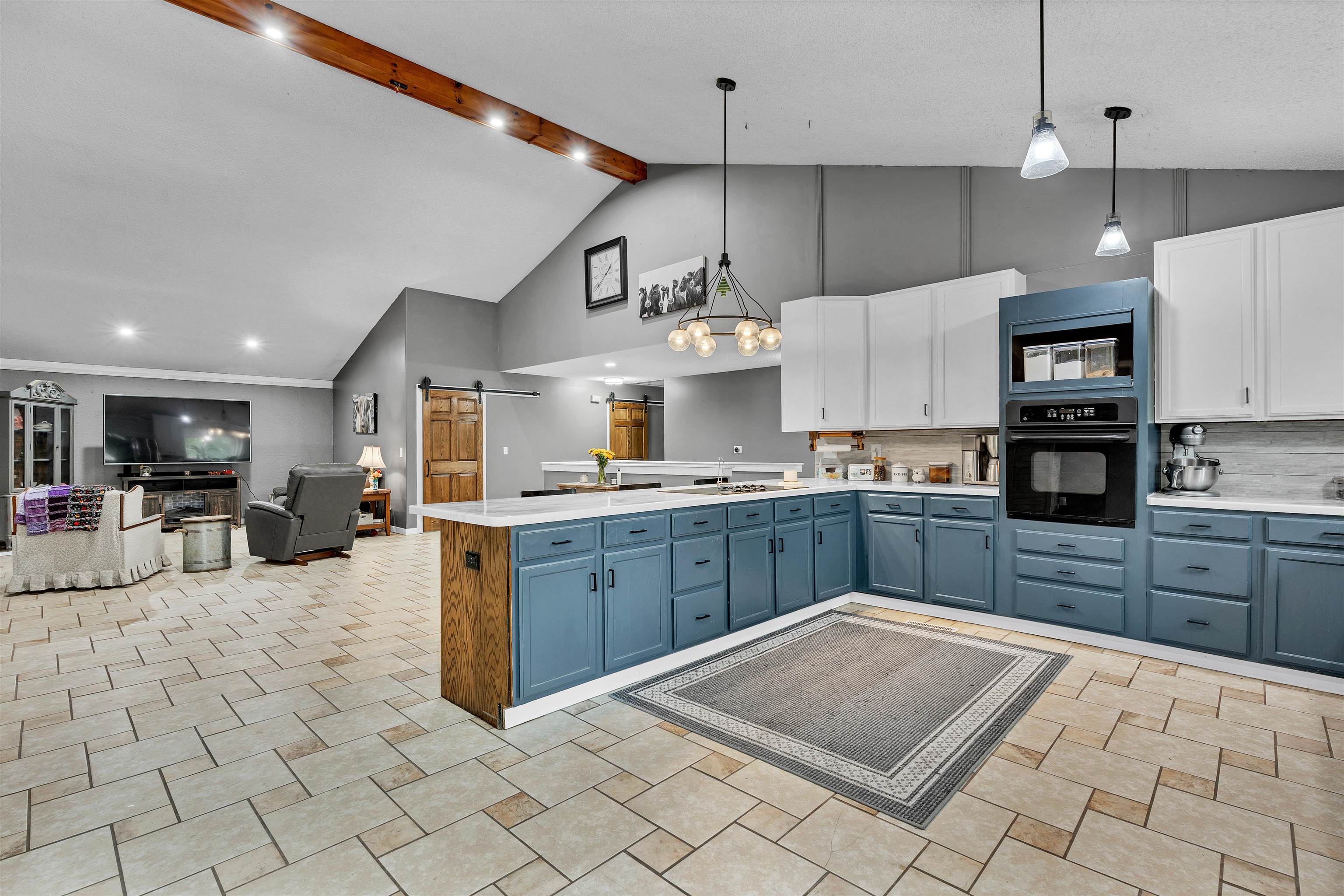 5671 Diamond Property Photo 13