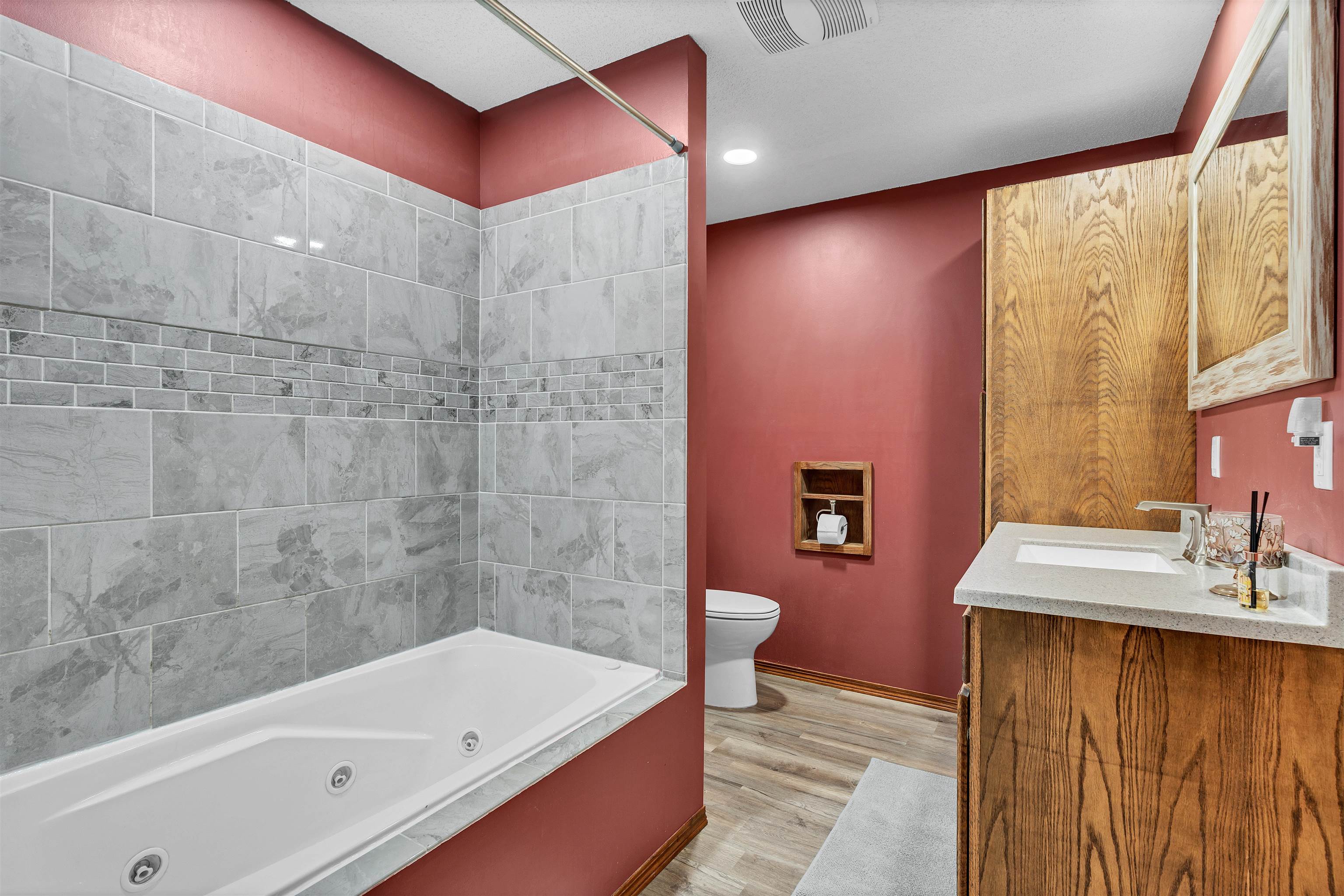 5671 Diamond Property Photo 17