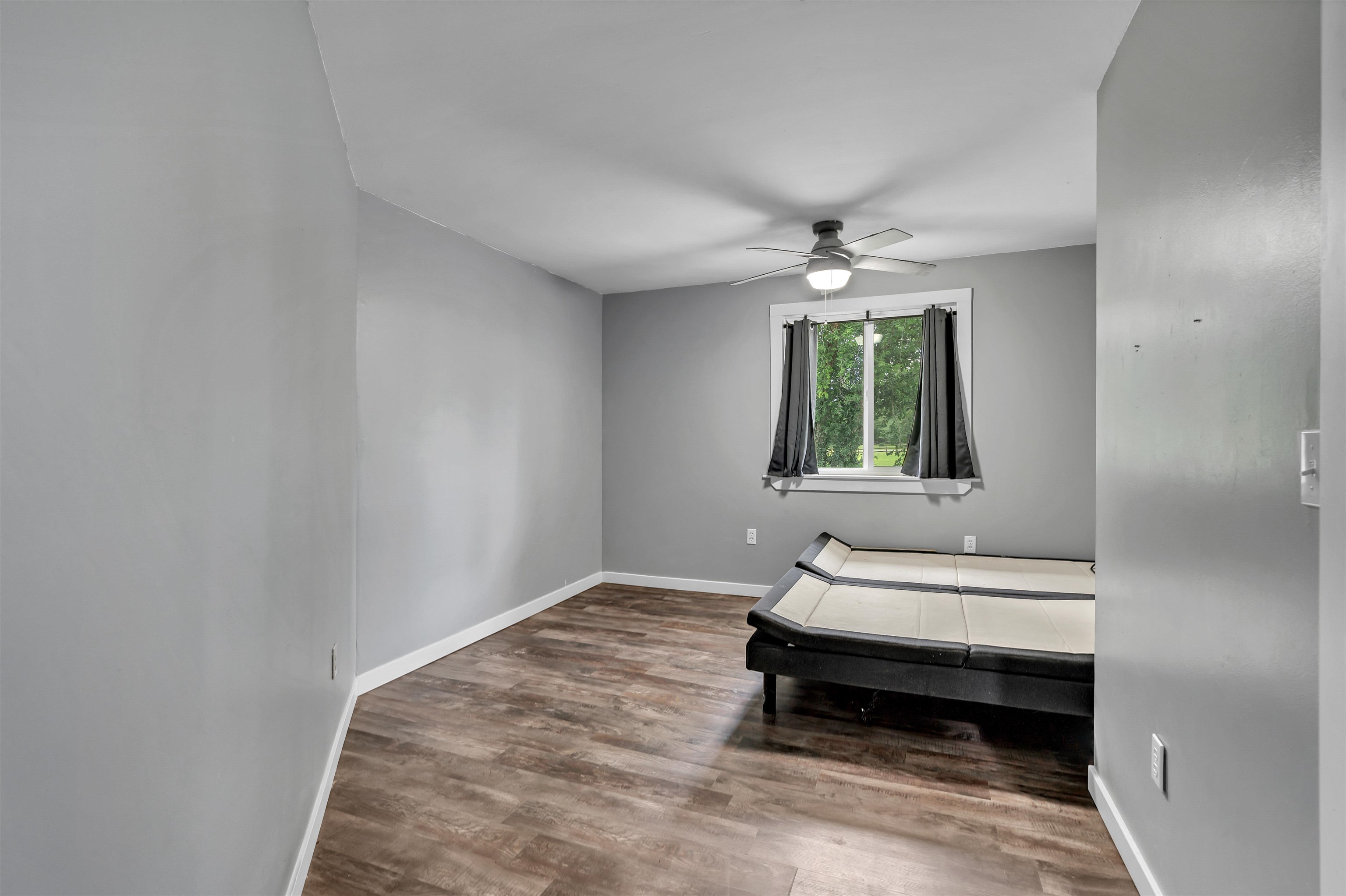 5671 Diamond Property Photo 18