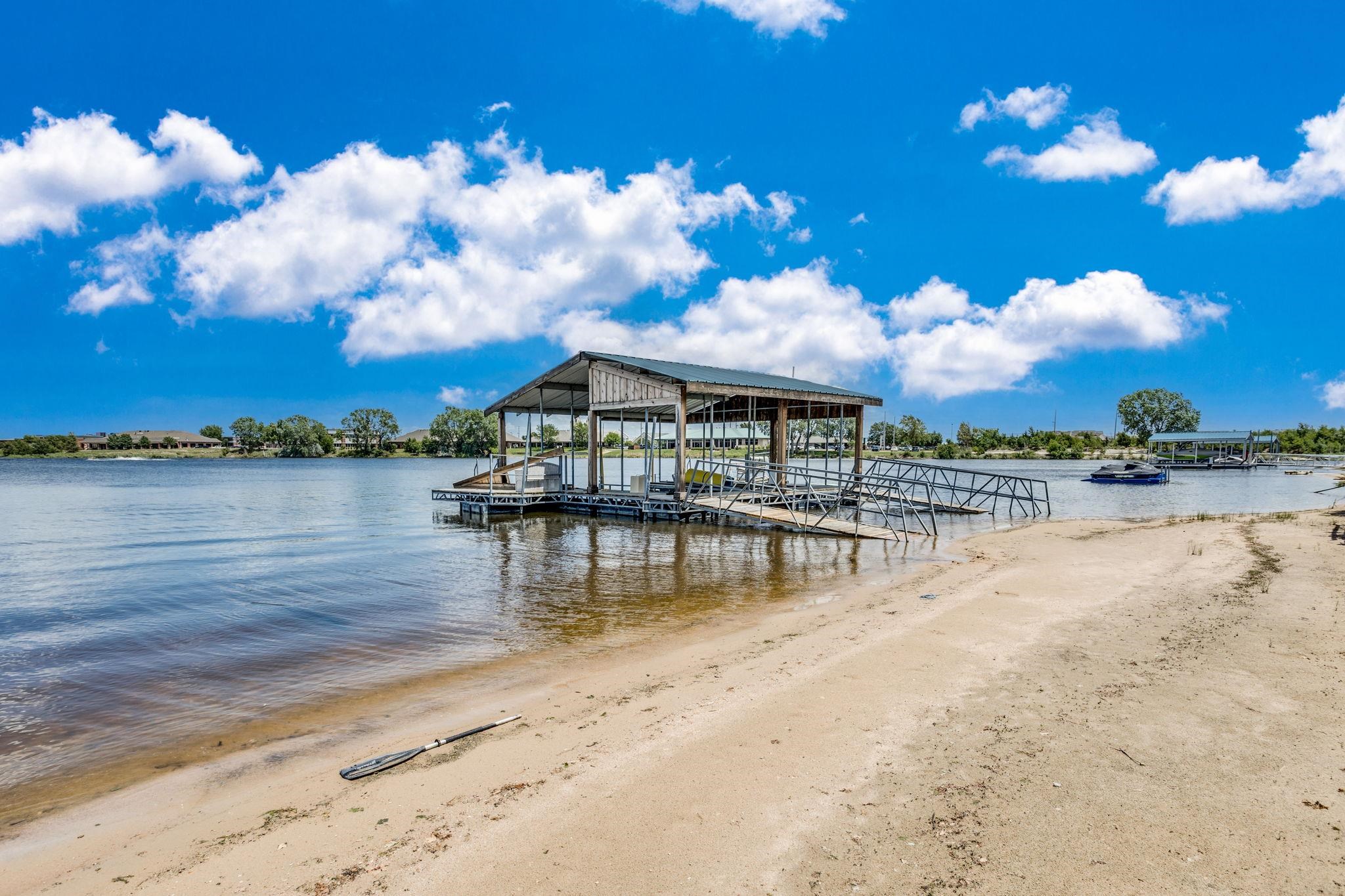 3426 N Beach Club Cir Property Photo 27