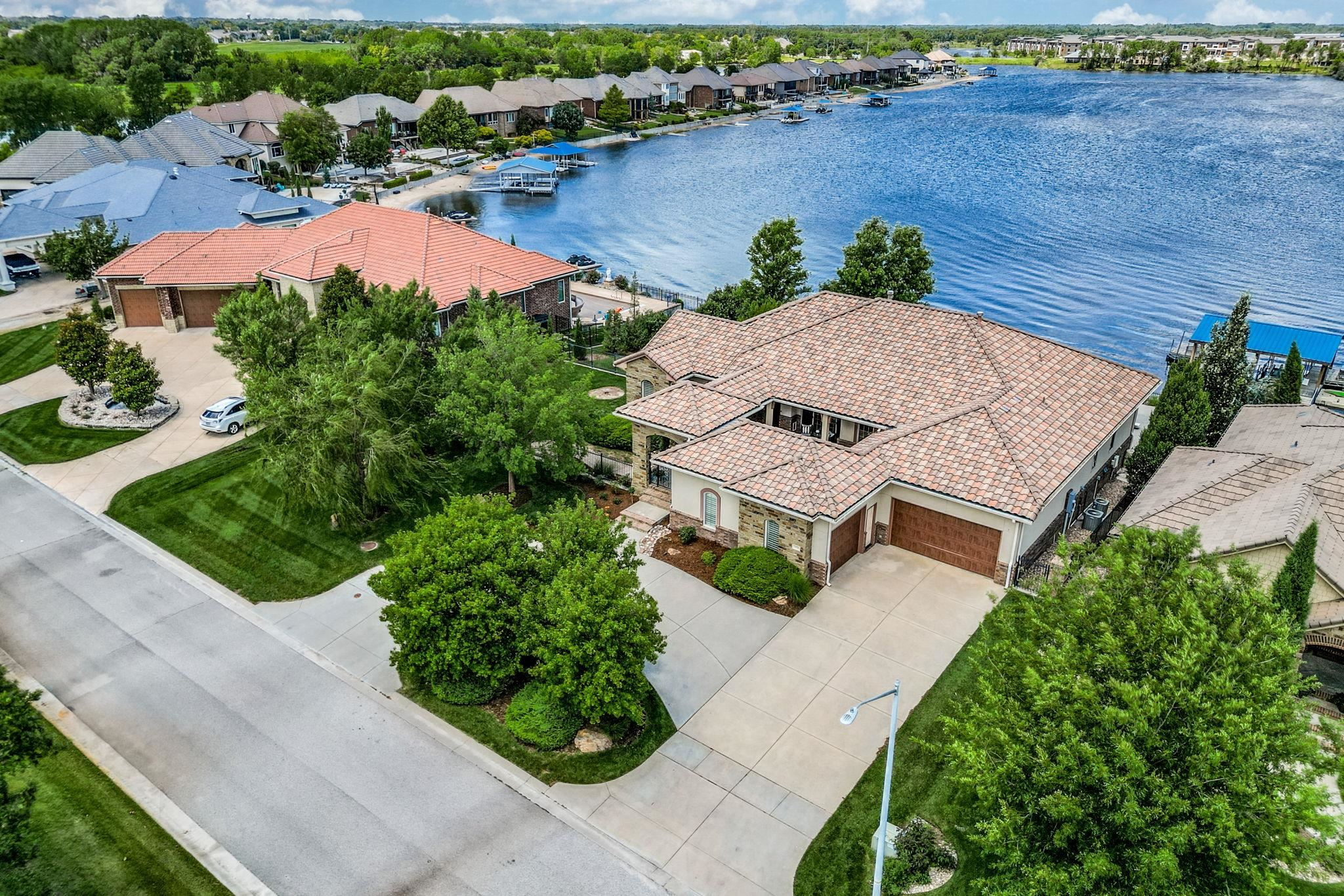 3426 N Beach Club Cir Property Photo 28