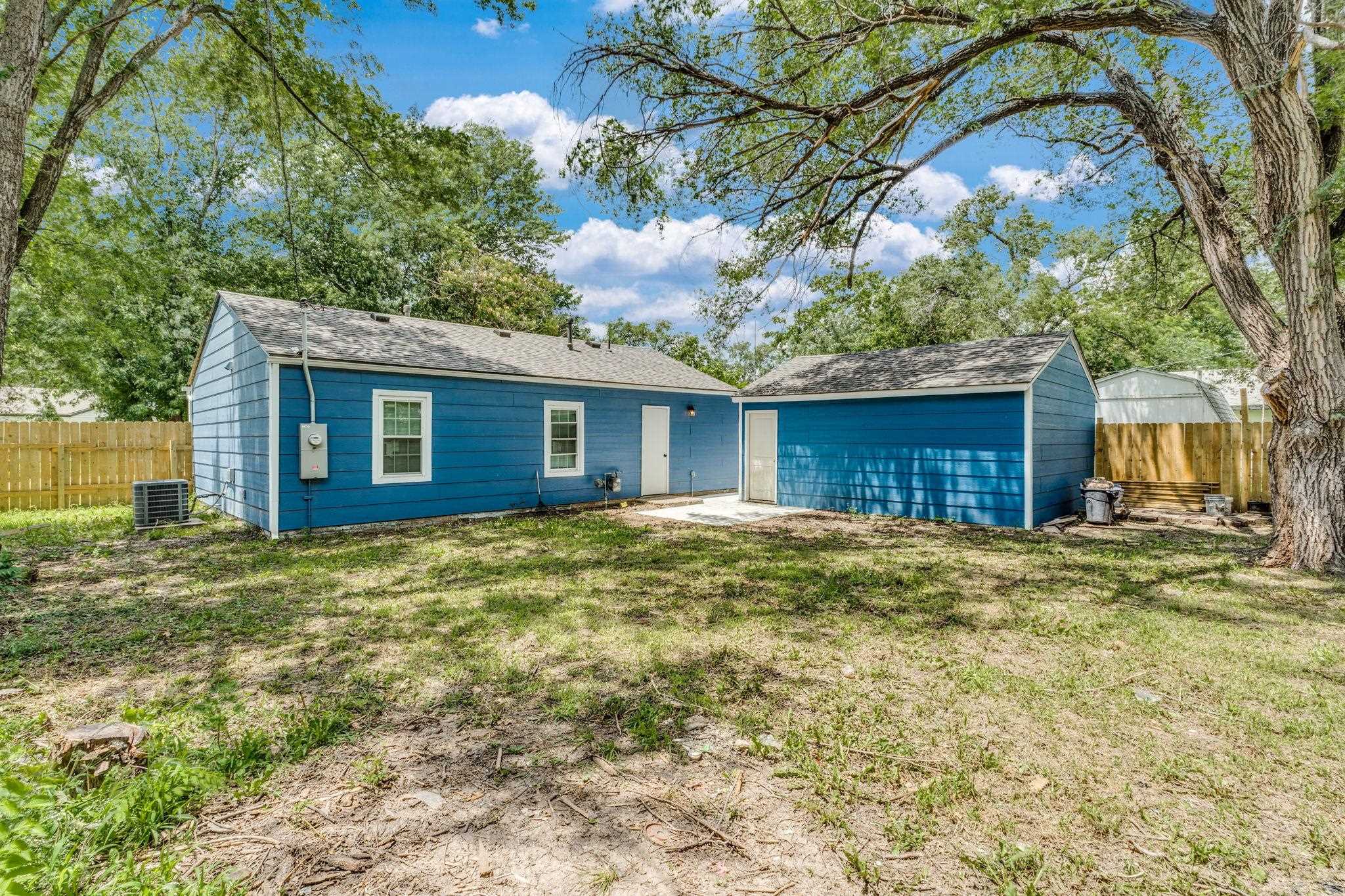 4930 S Jade Ave Property Photo 16