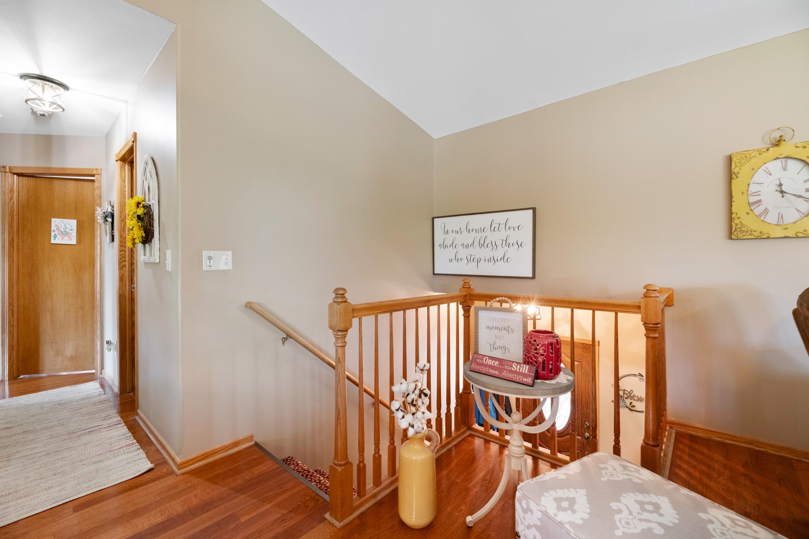 1310 E Winesap Property Photo 4
