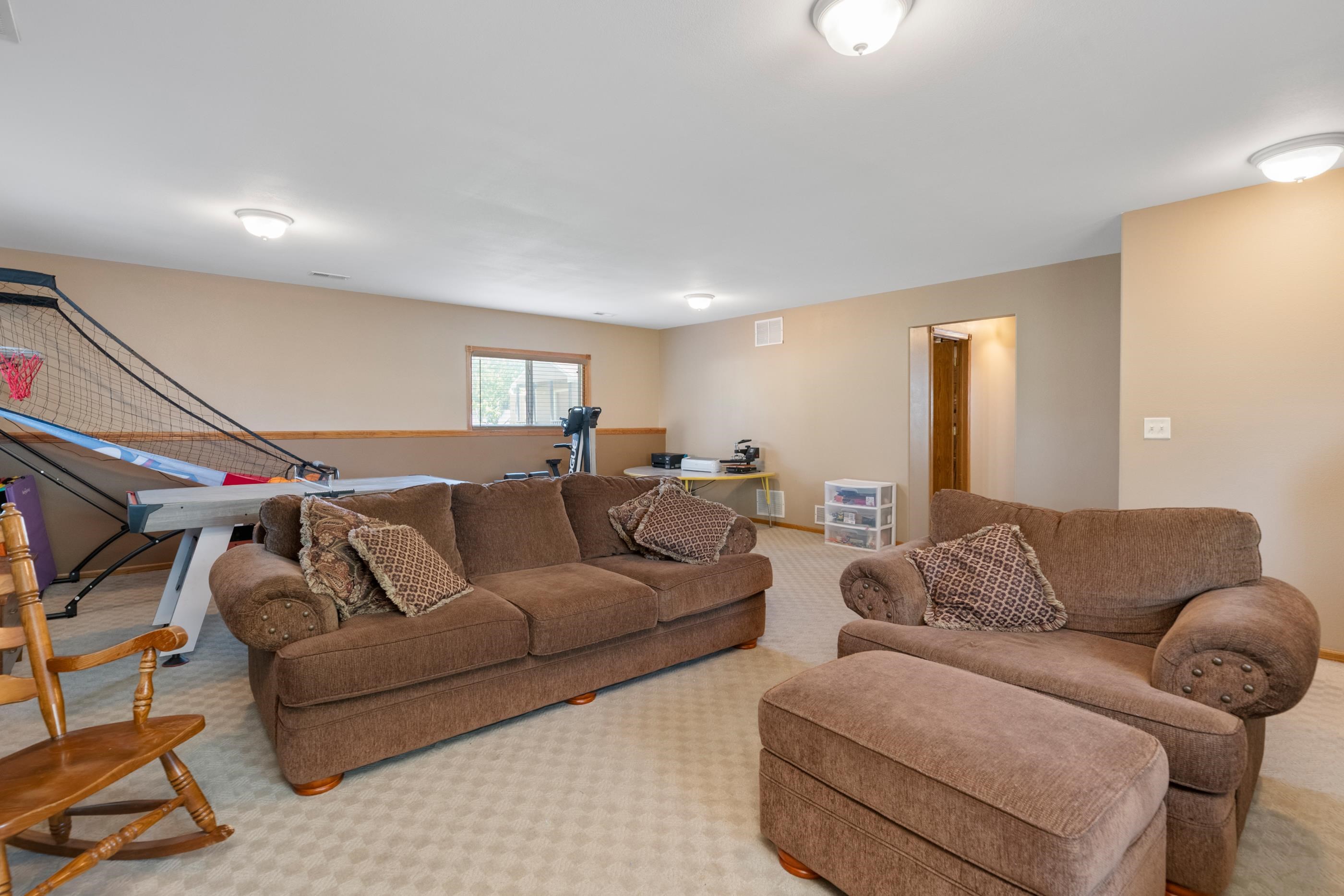 1310 E Winesap Property Photo 21