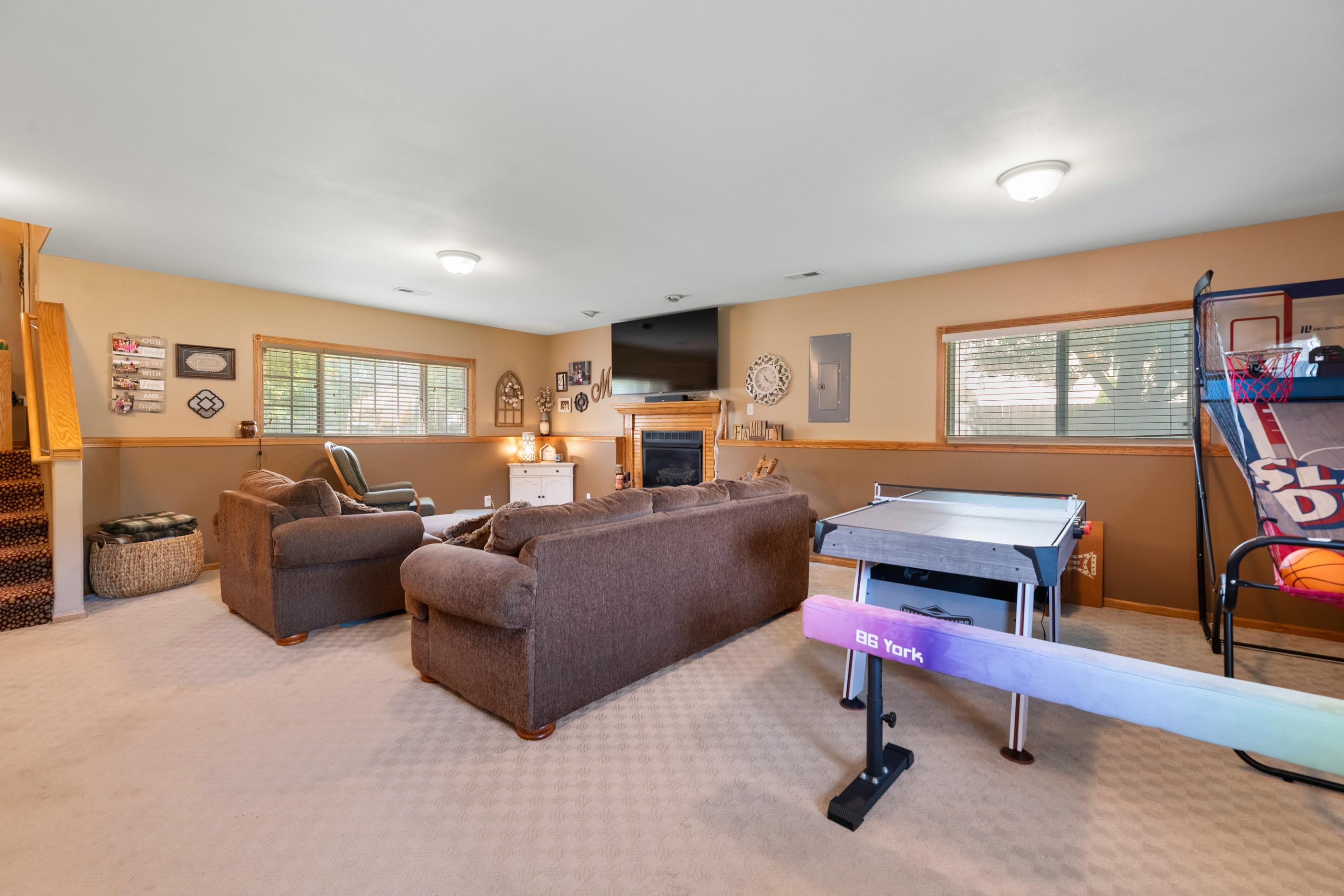 1310 E Winesap Property Photo 24