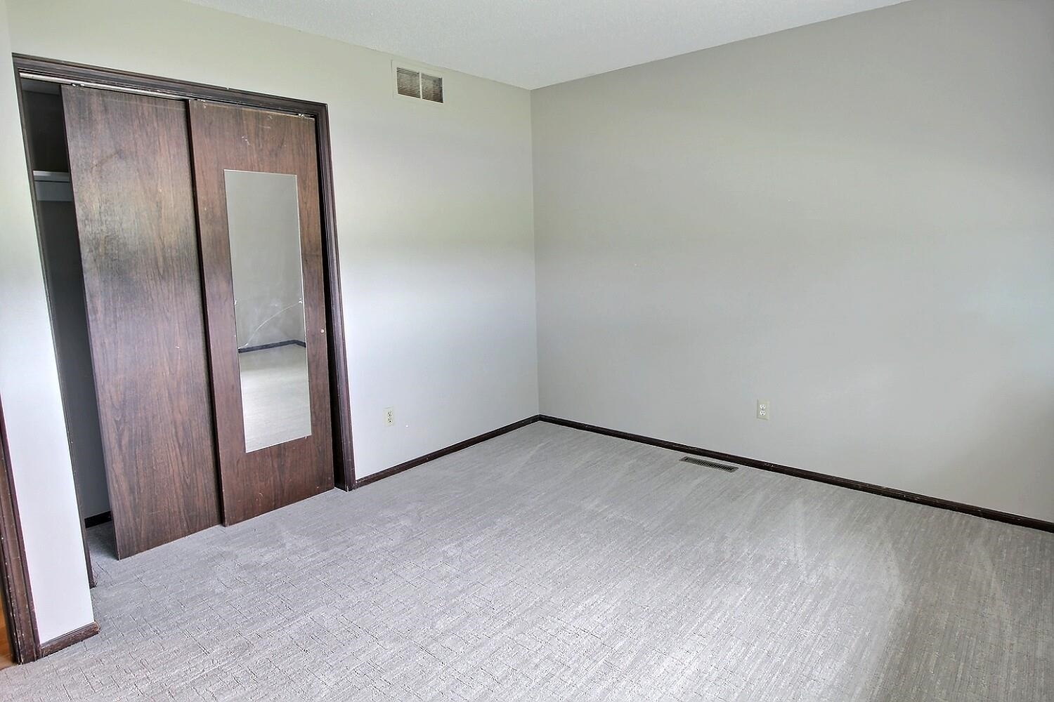 1 Shenandoah Dr Property Photo 12