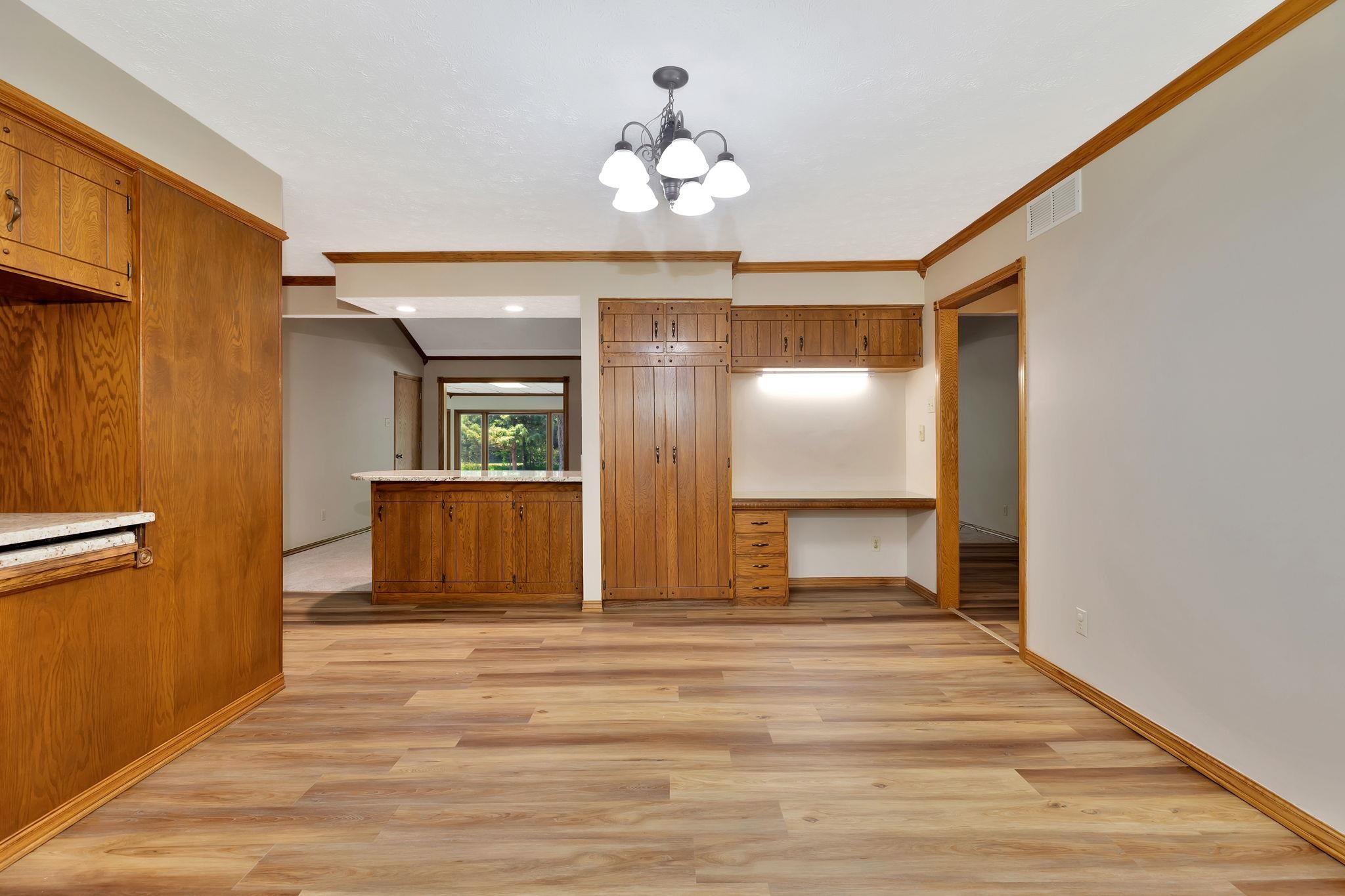 10520 Cora St Property Photo 10