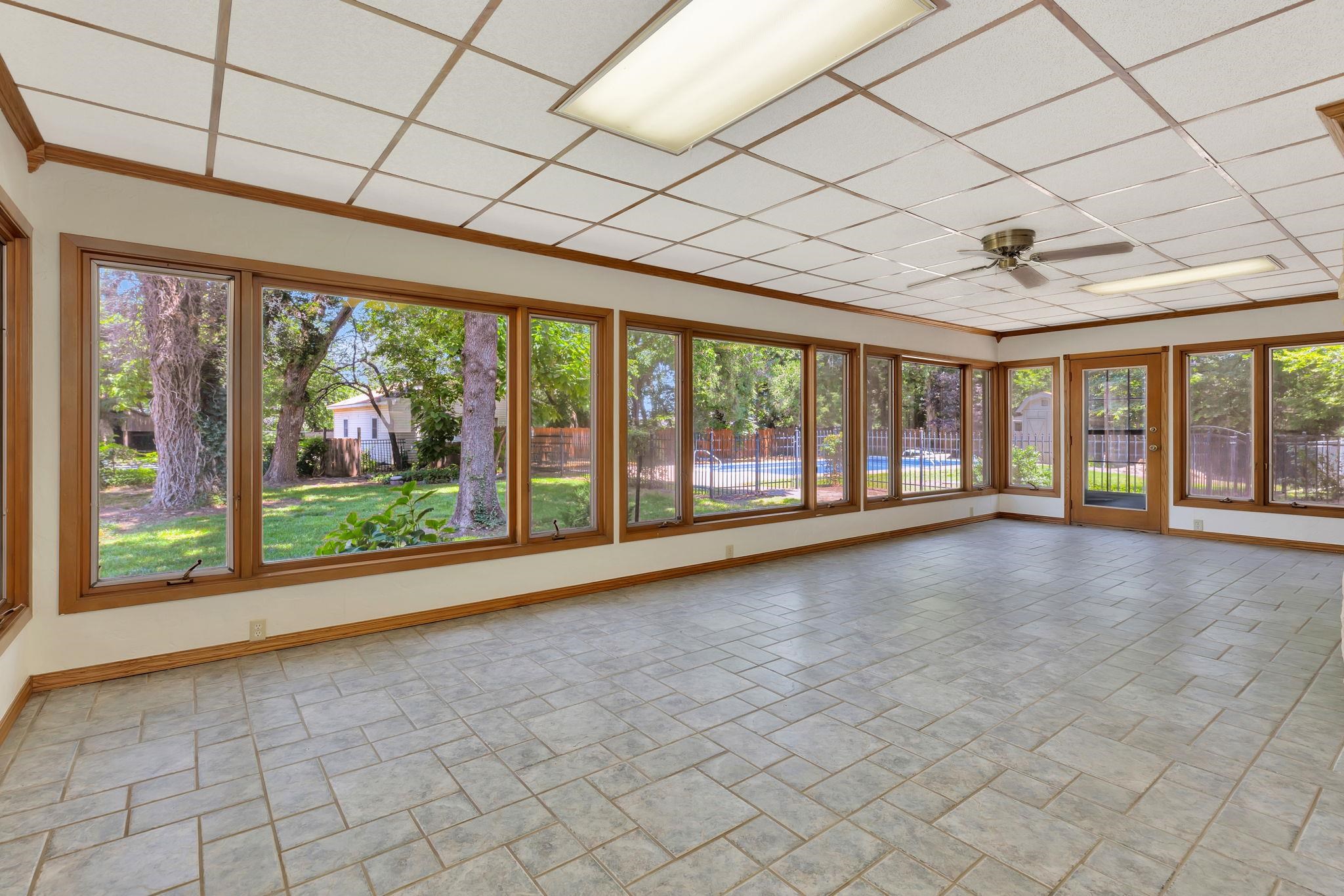 10520 Cora St Property Photo 15
