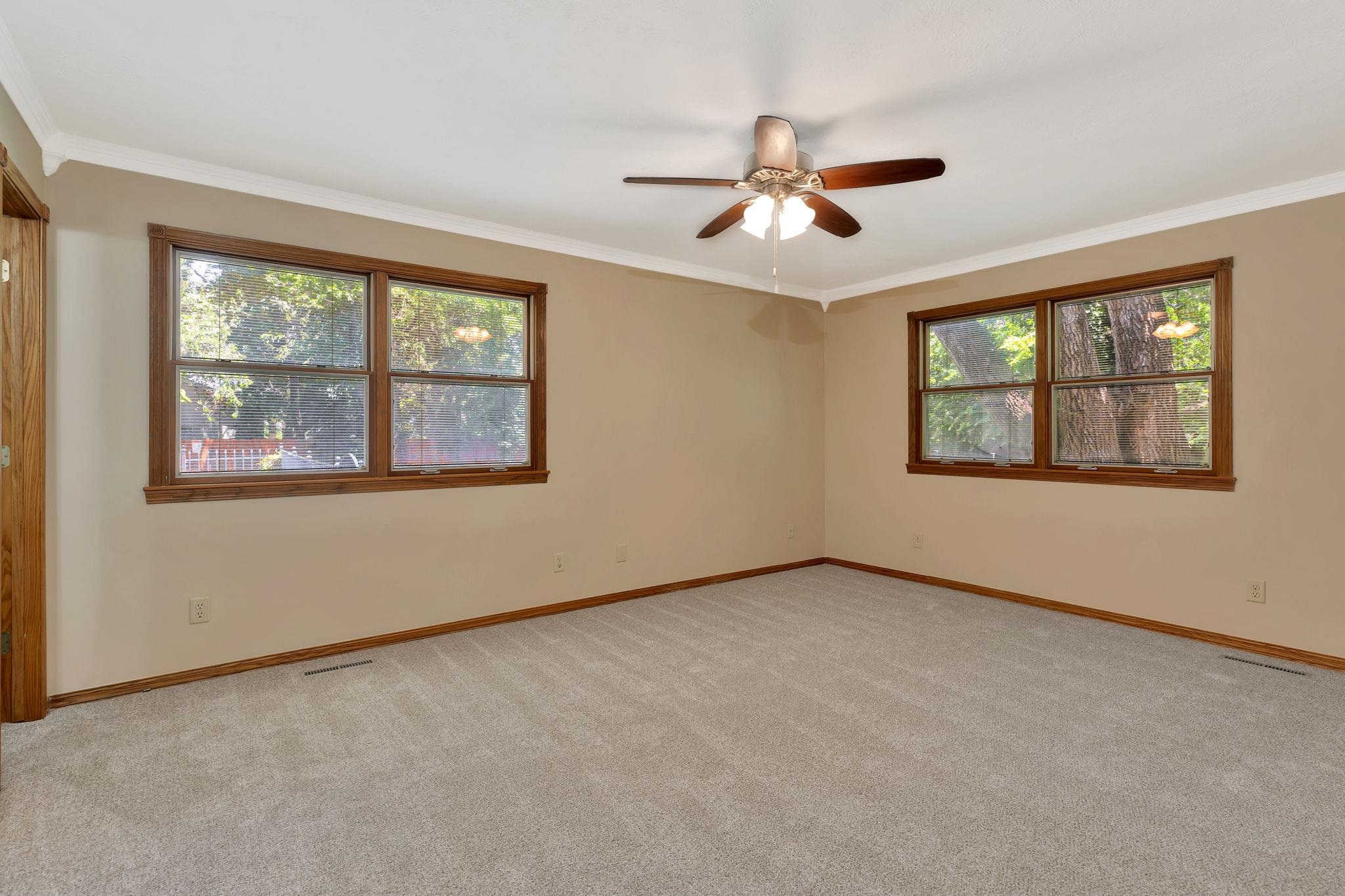10520 Cora St Property Photo 18