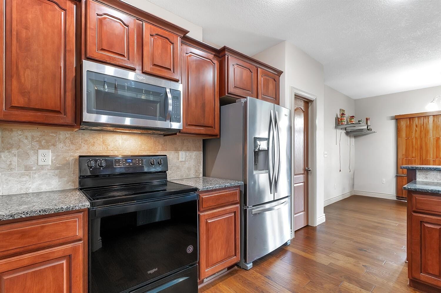 1309 S Gateway St Property Photo 11