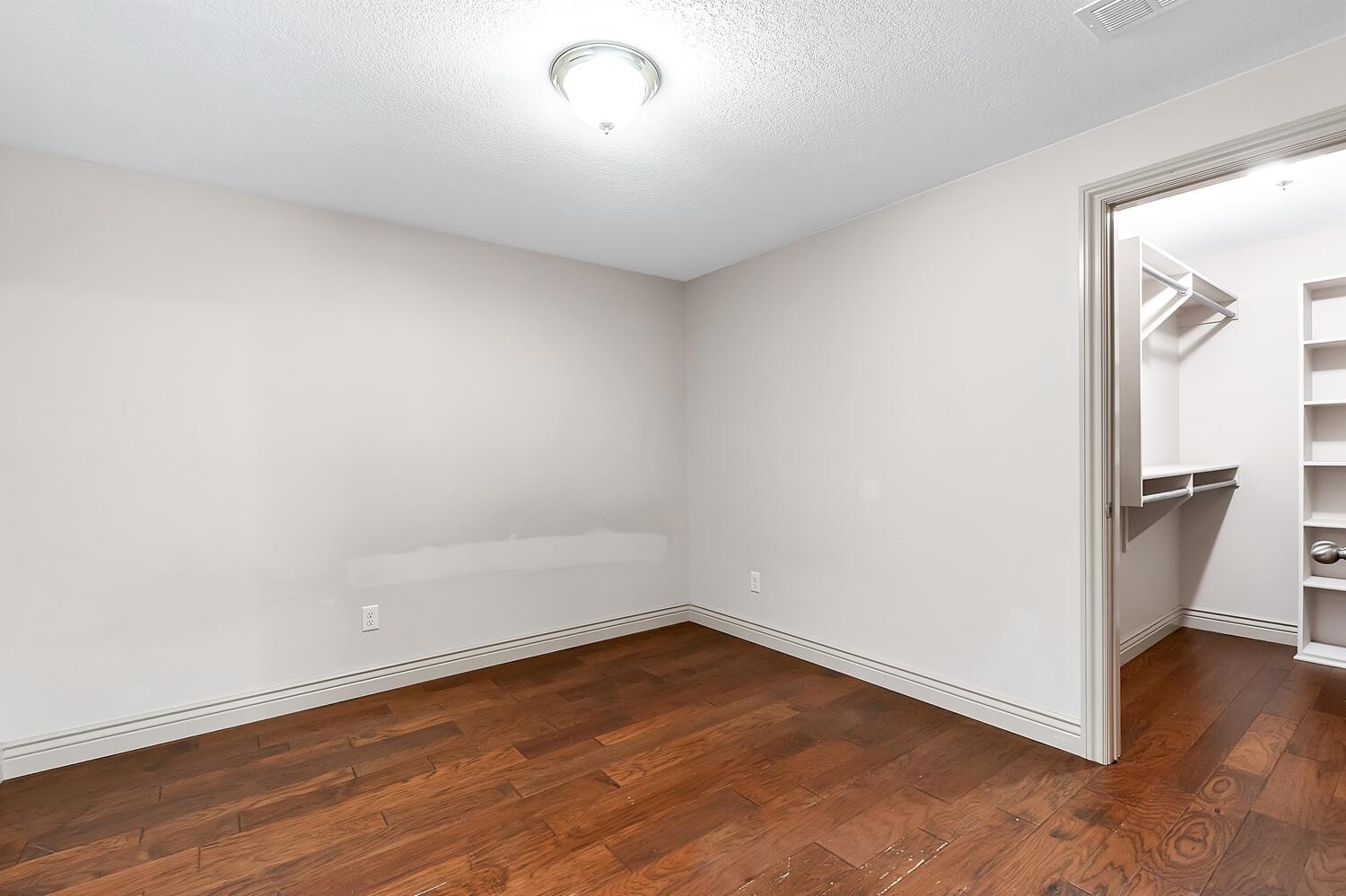 1309 S Gateway St Property Photo 27
