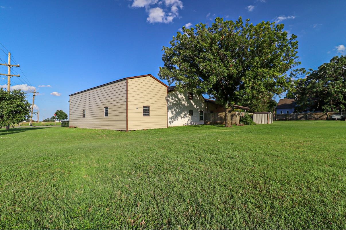 113 S Robbins Rd Property Photo 7