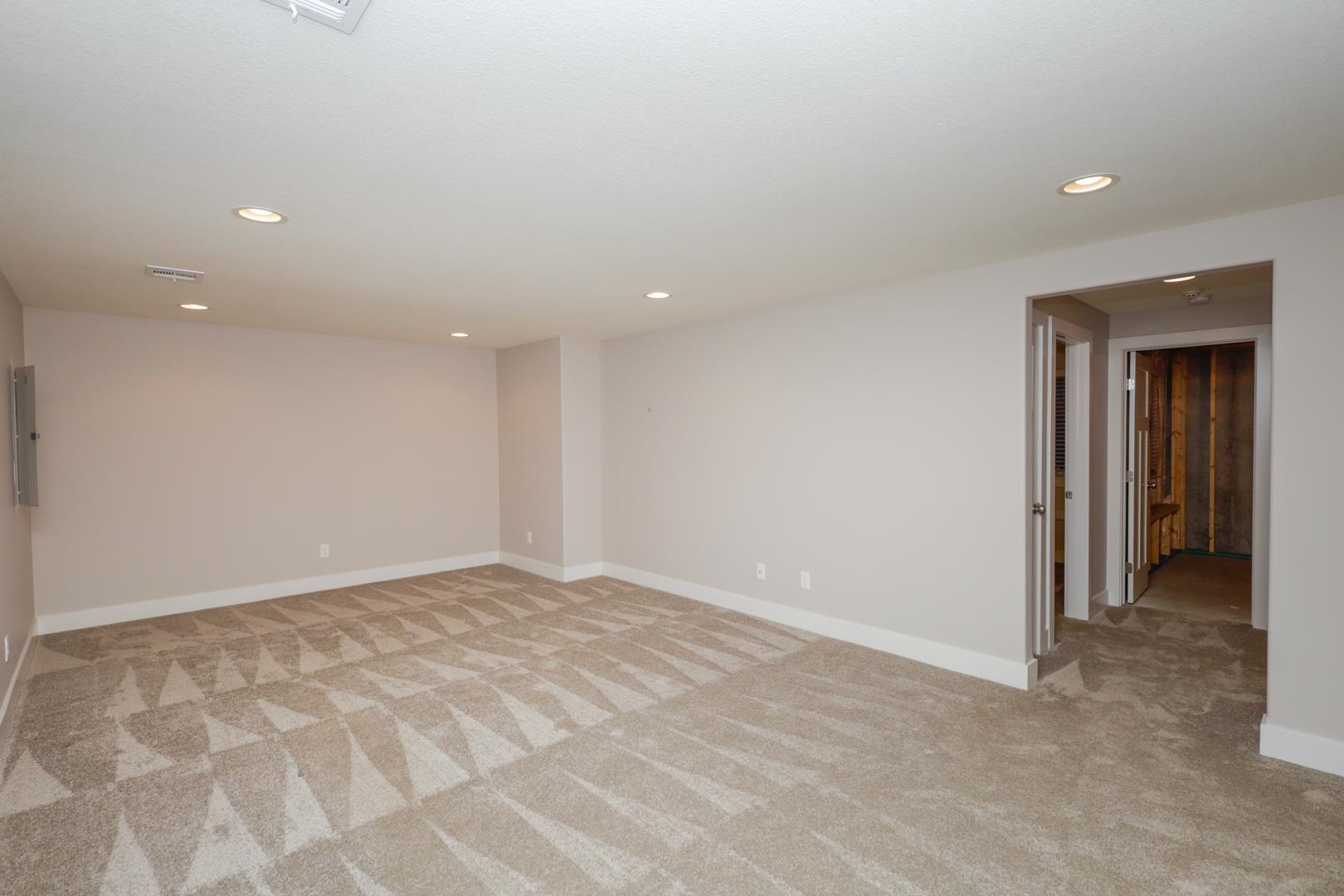 1031 N 119th Ct. W. Property Photo 26