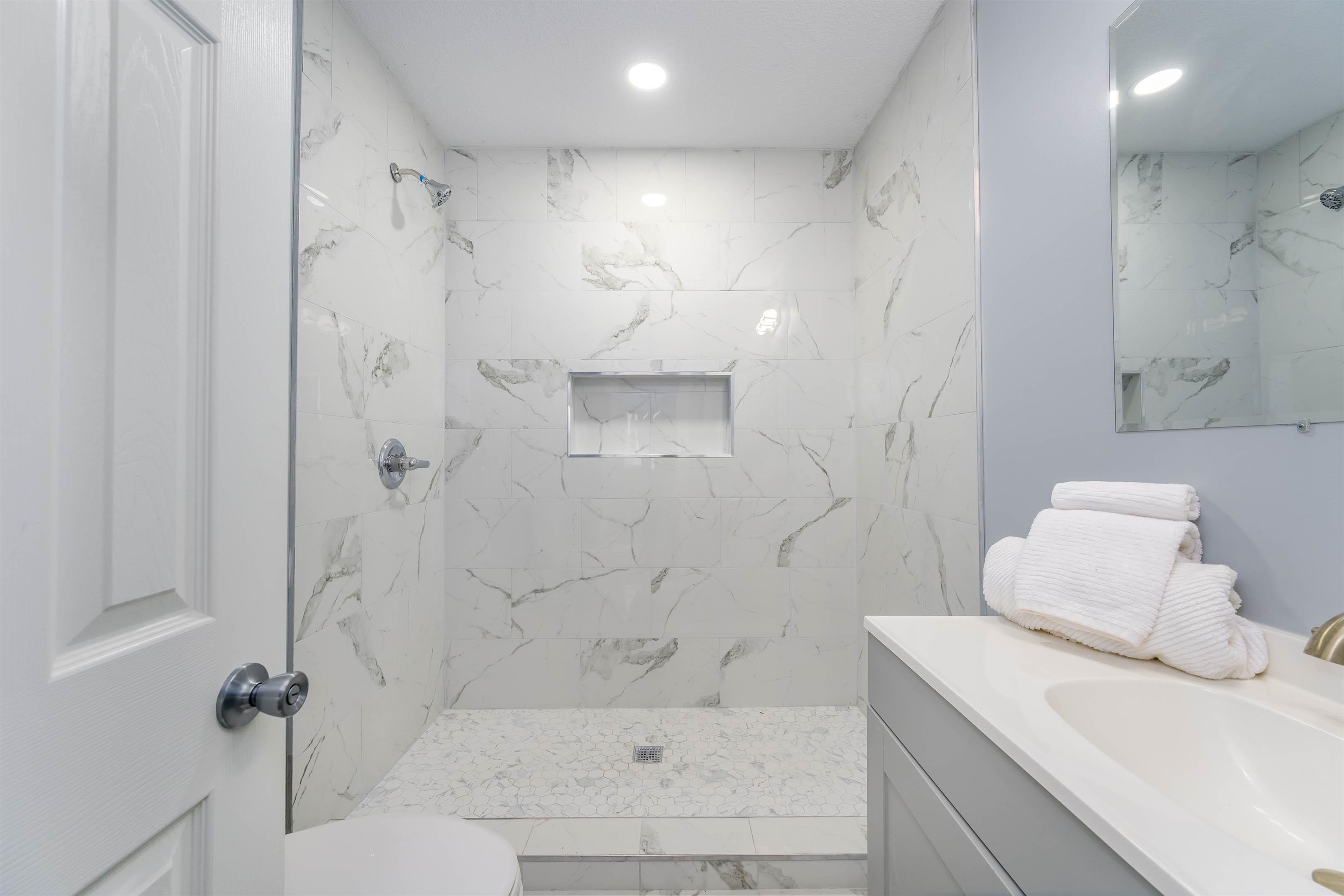 607 N Spruce St Property Photo 19