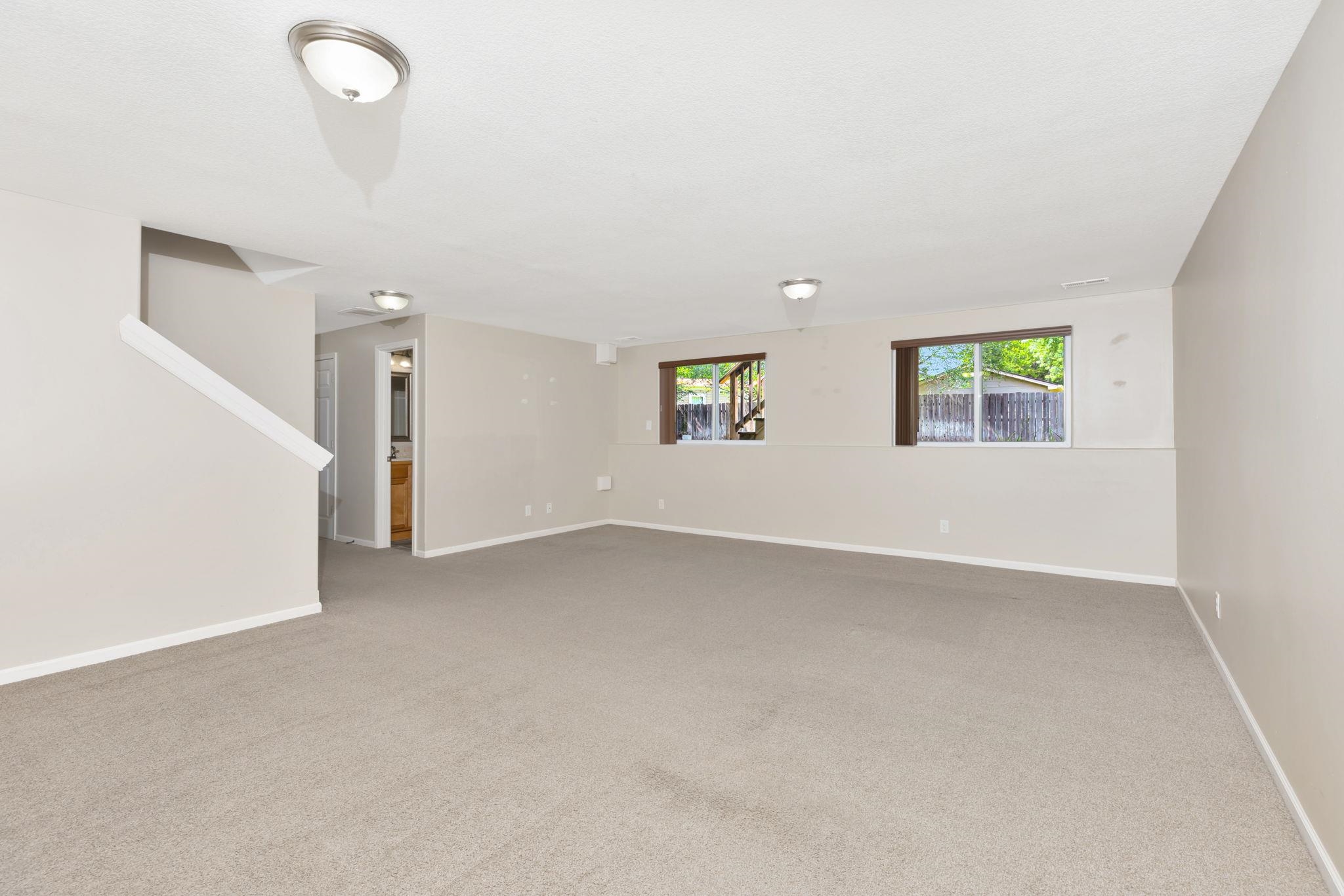 1306 E Mona St Property Photo 24