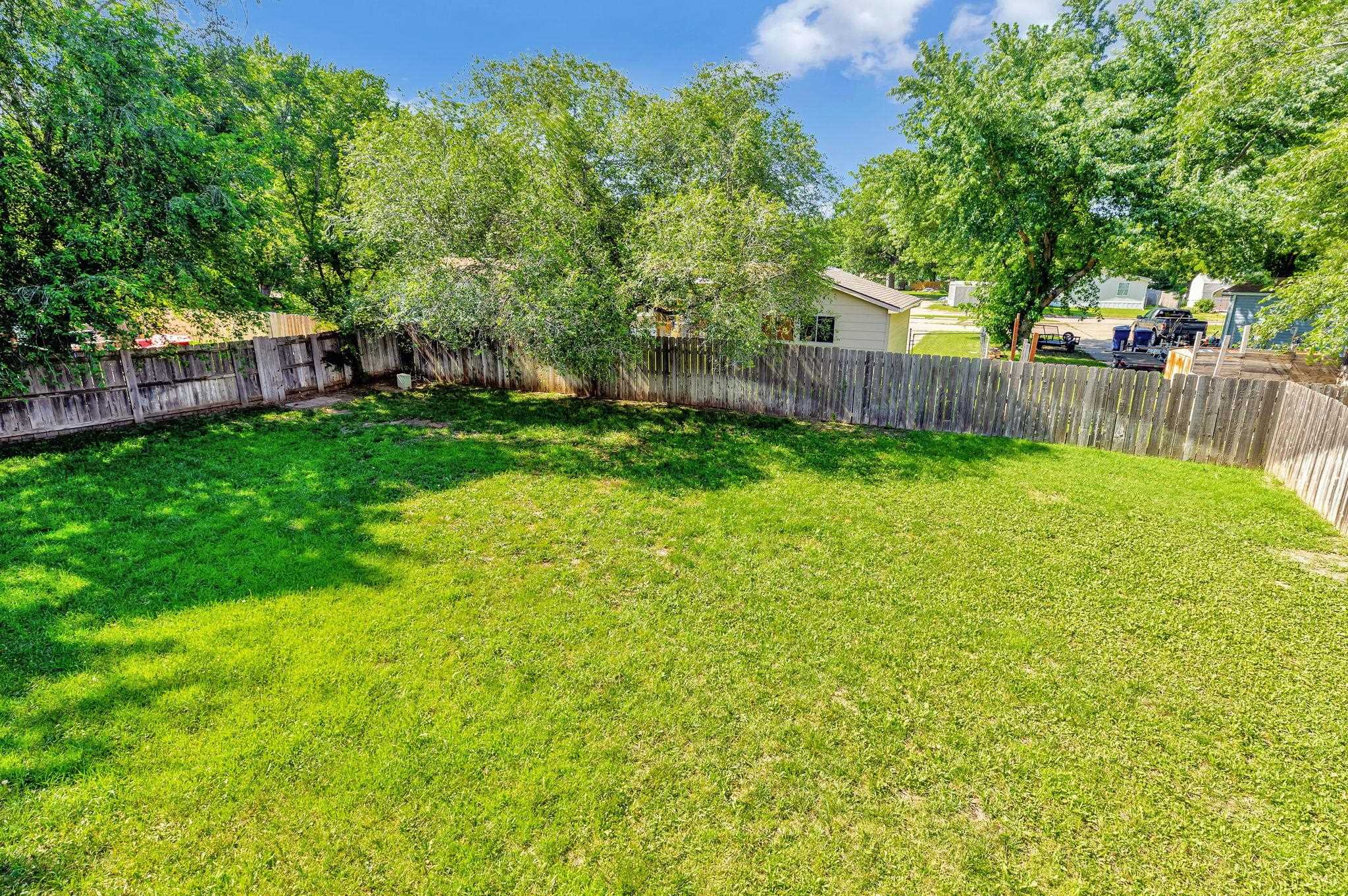 1306 E Mona St Property Photo 32