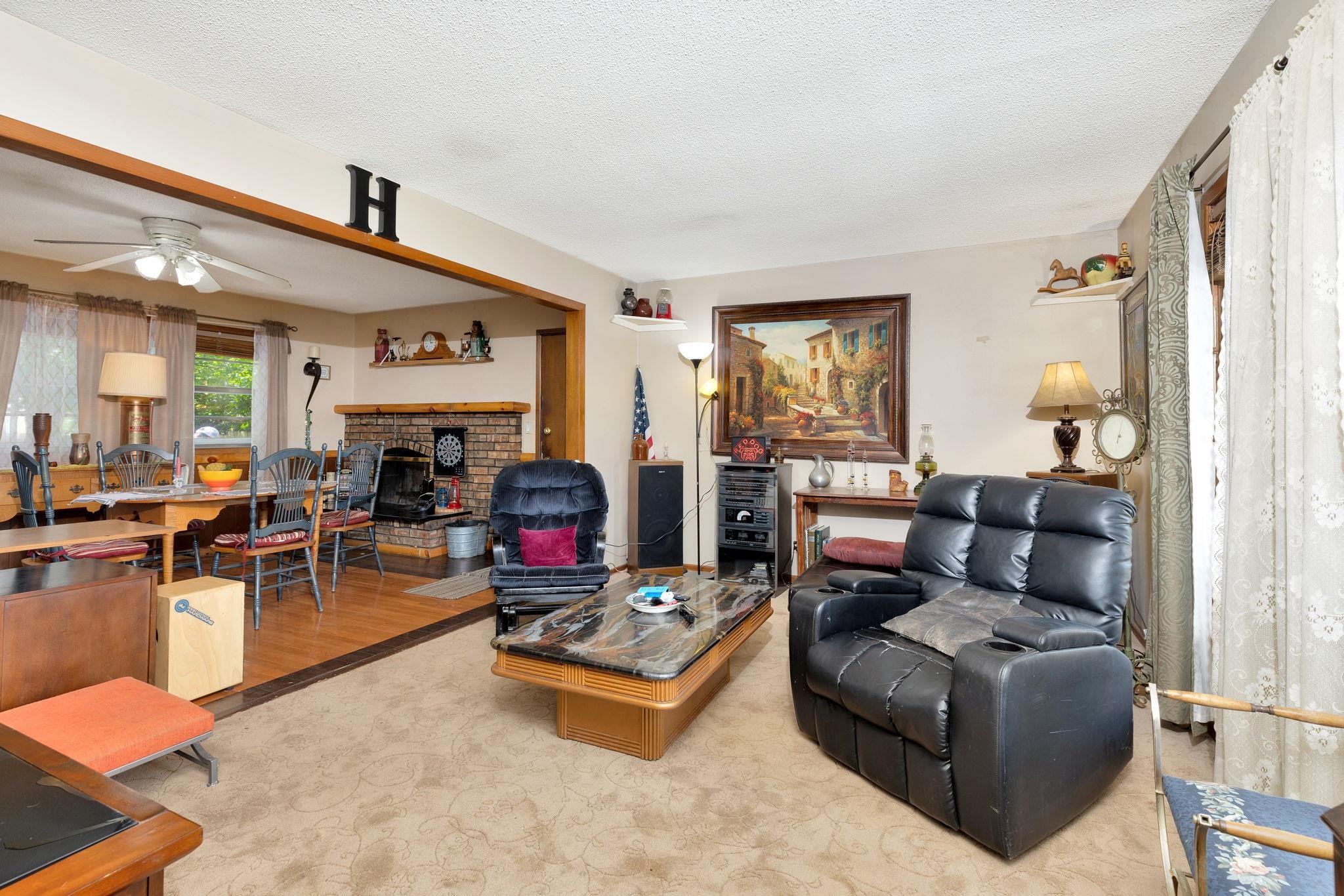 1205 S Governeour Rd Property Photo 7