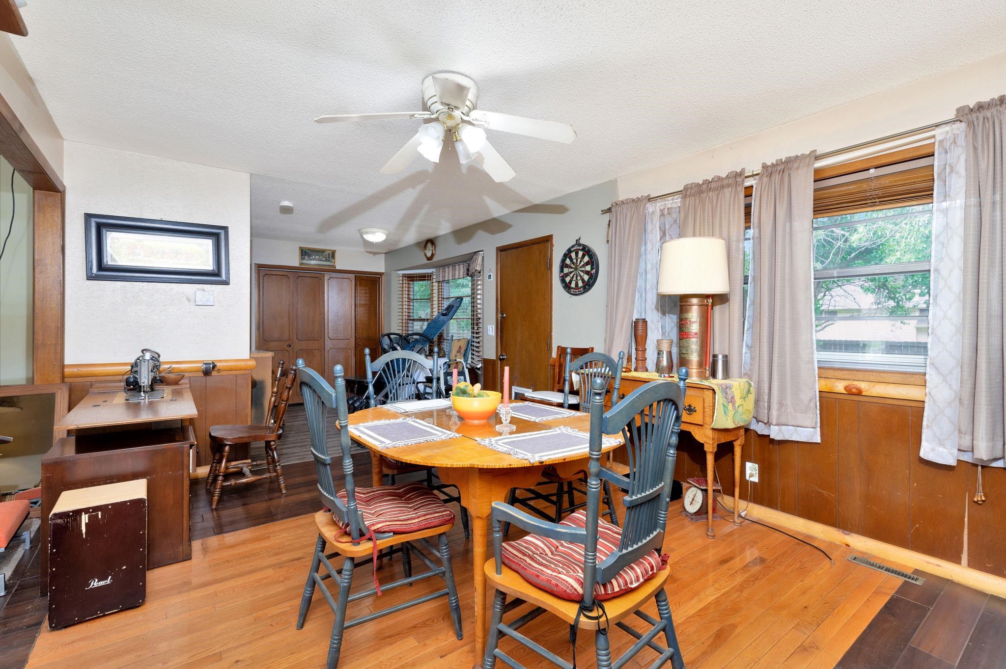 1205 S Governeour Rd Property Photo 10