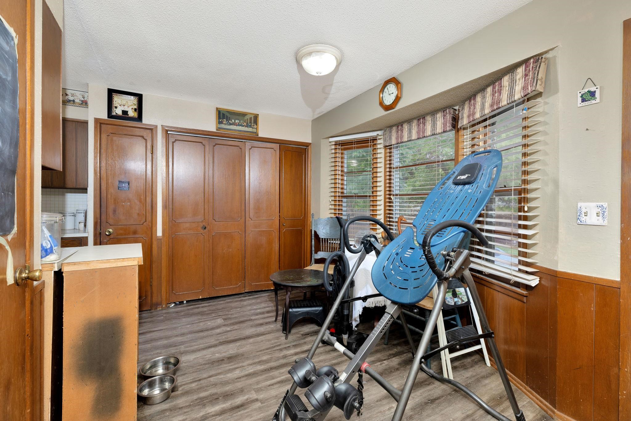 1205 S Governeour Rd Property Photo 13