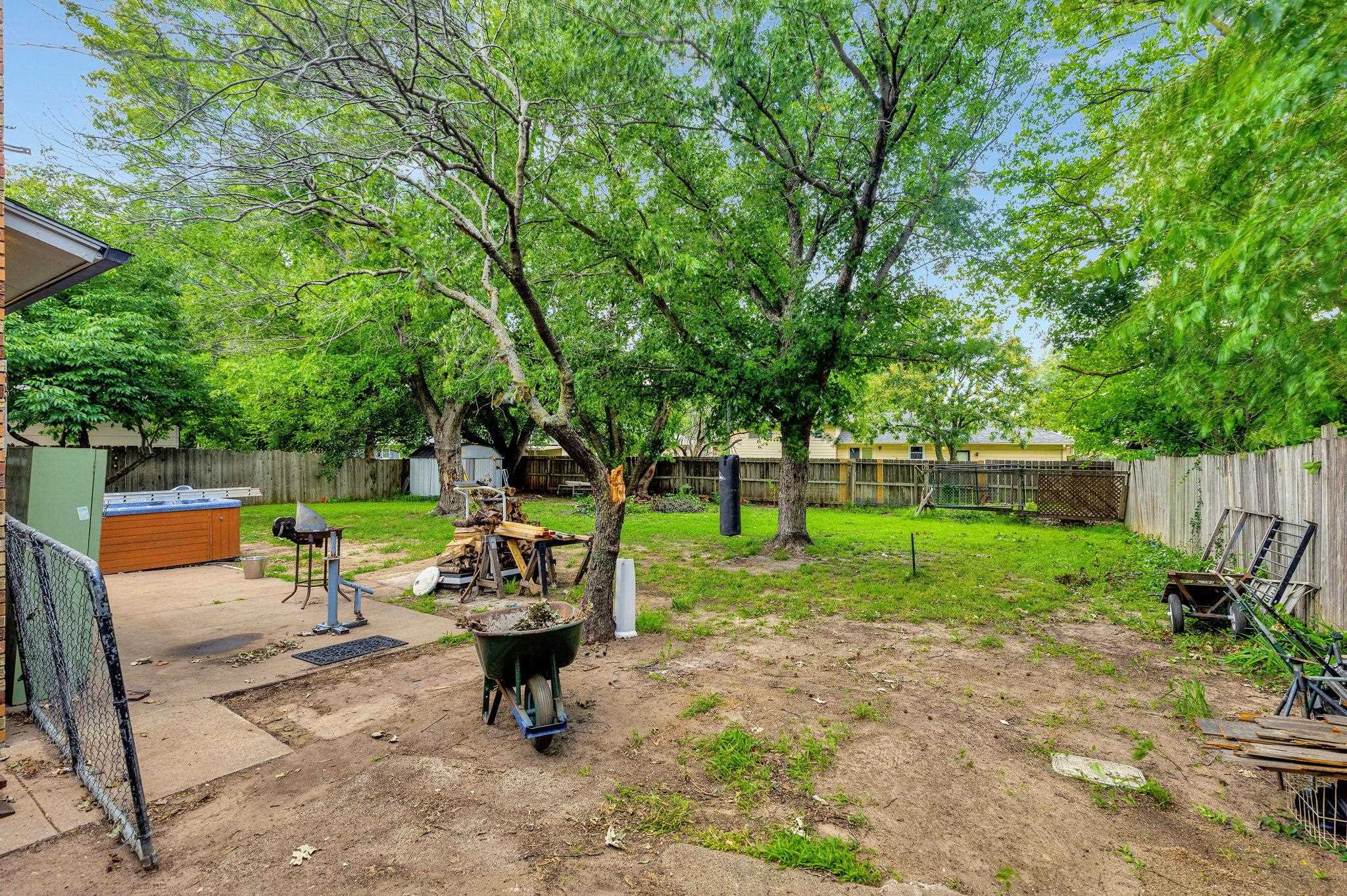 1205 S Governeour Rd Property Photo 21