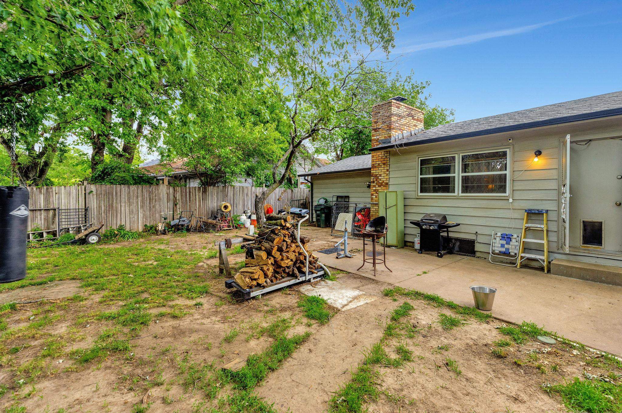 1205 S Governeour Rd Property Photo 29