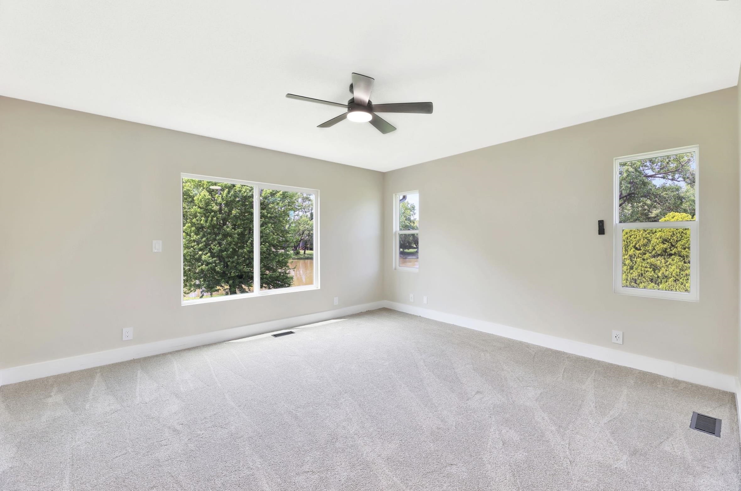 21029 W Tower Lakes Cir. Property Photo 8