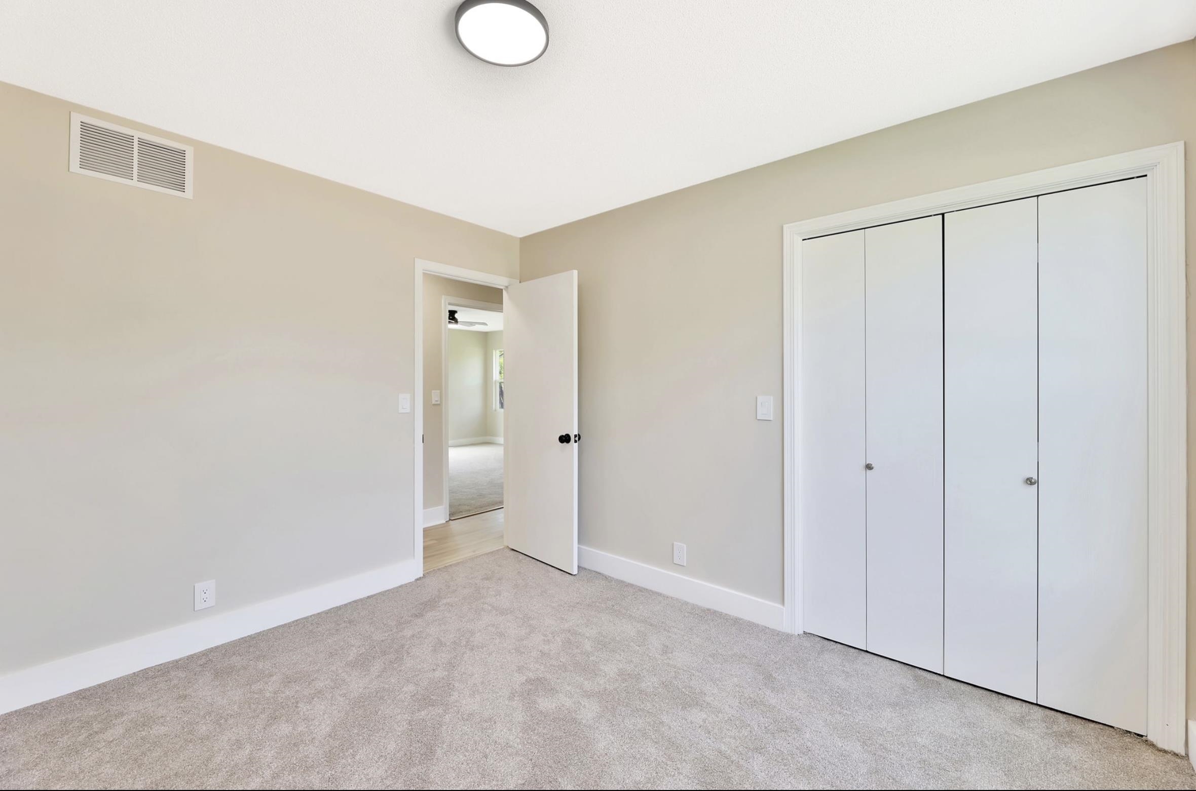 21029 W Tower Lakes Cir. Property Photo 15