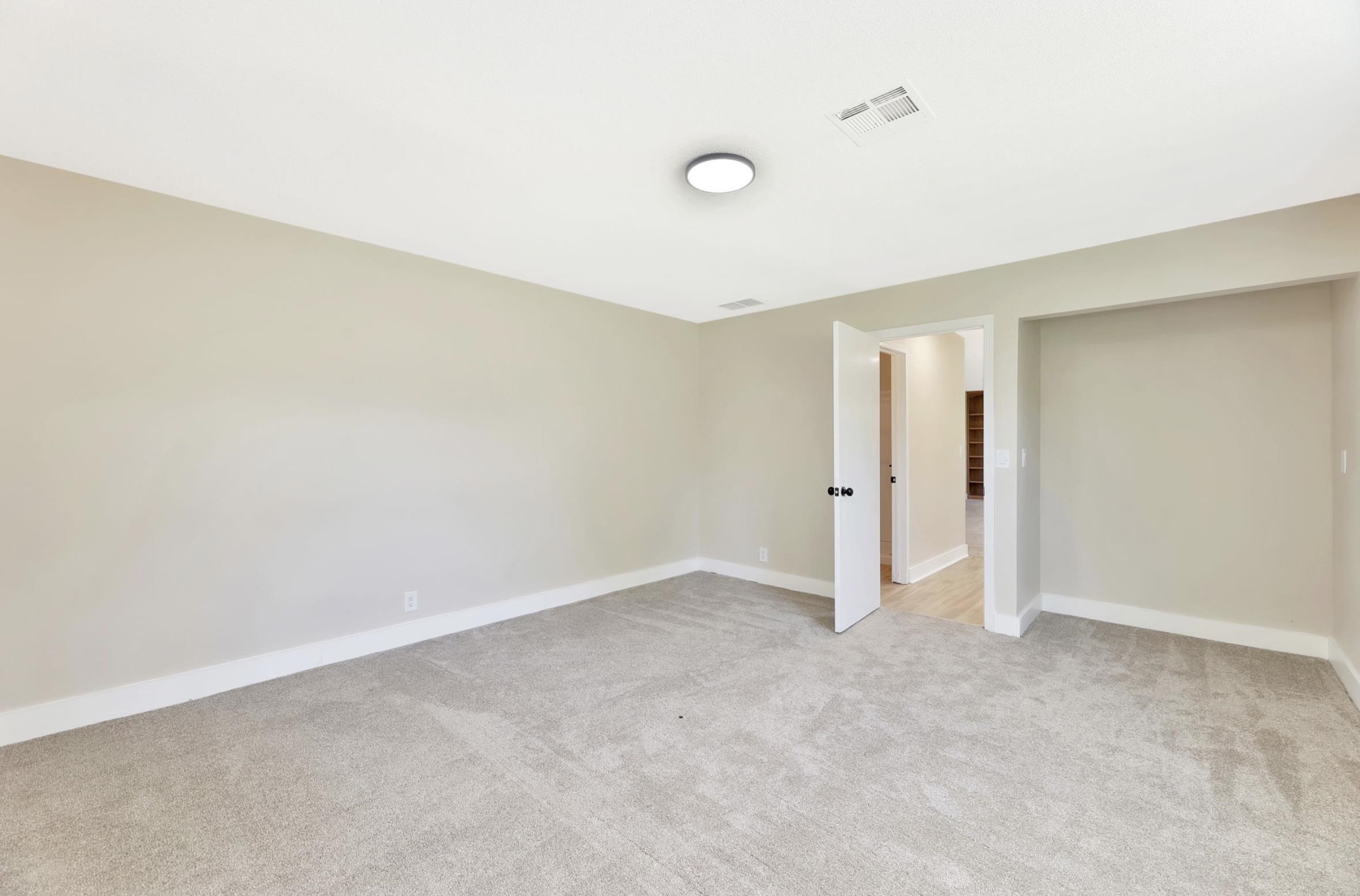 21029 W Tower Lakes Cir. Property Photo 20