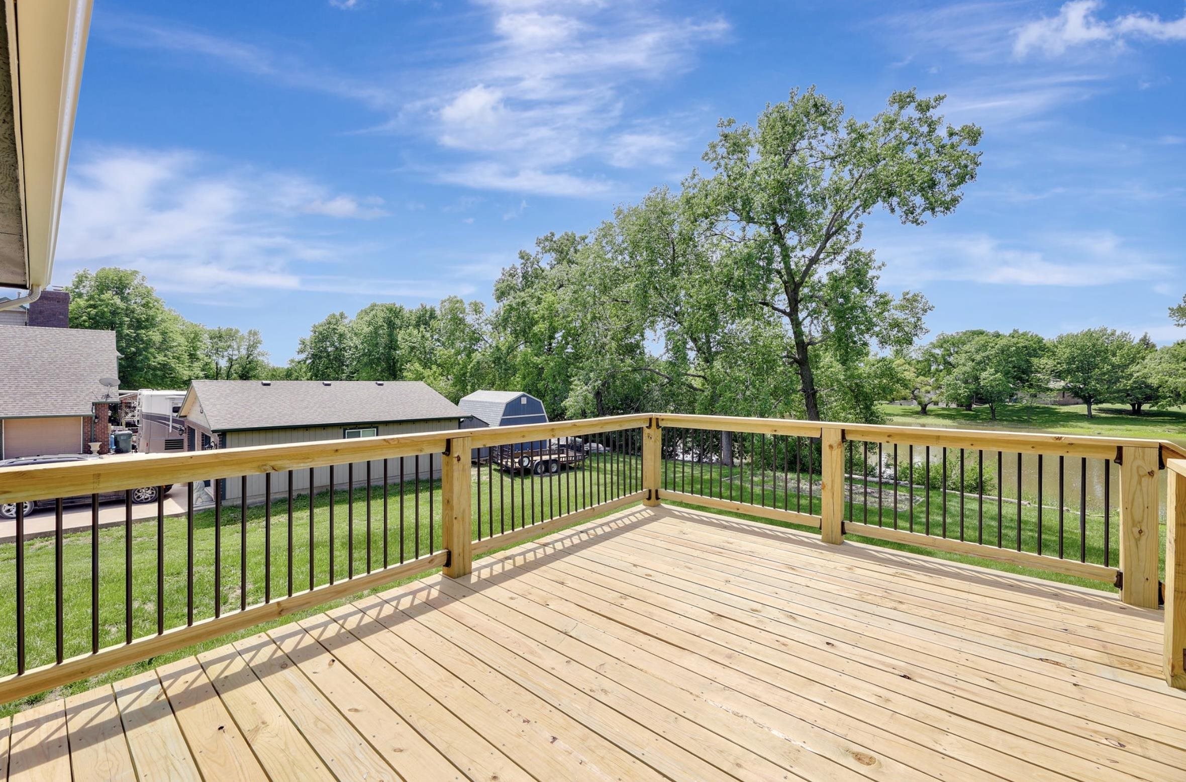 21029 W Tower Lakes Cir. Property Photo 22