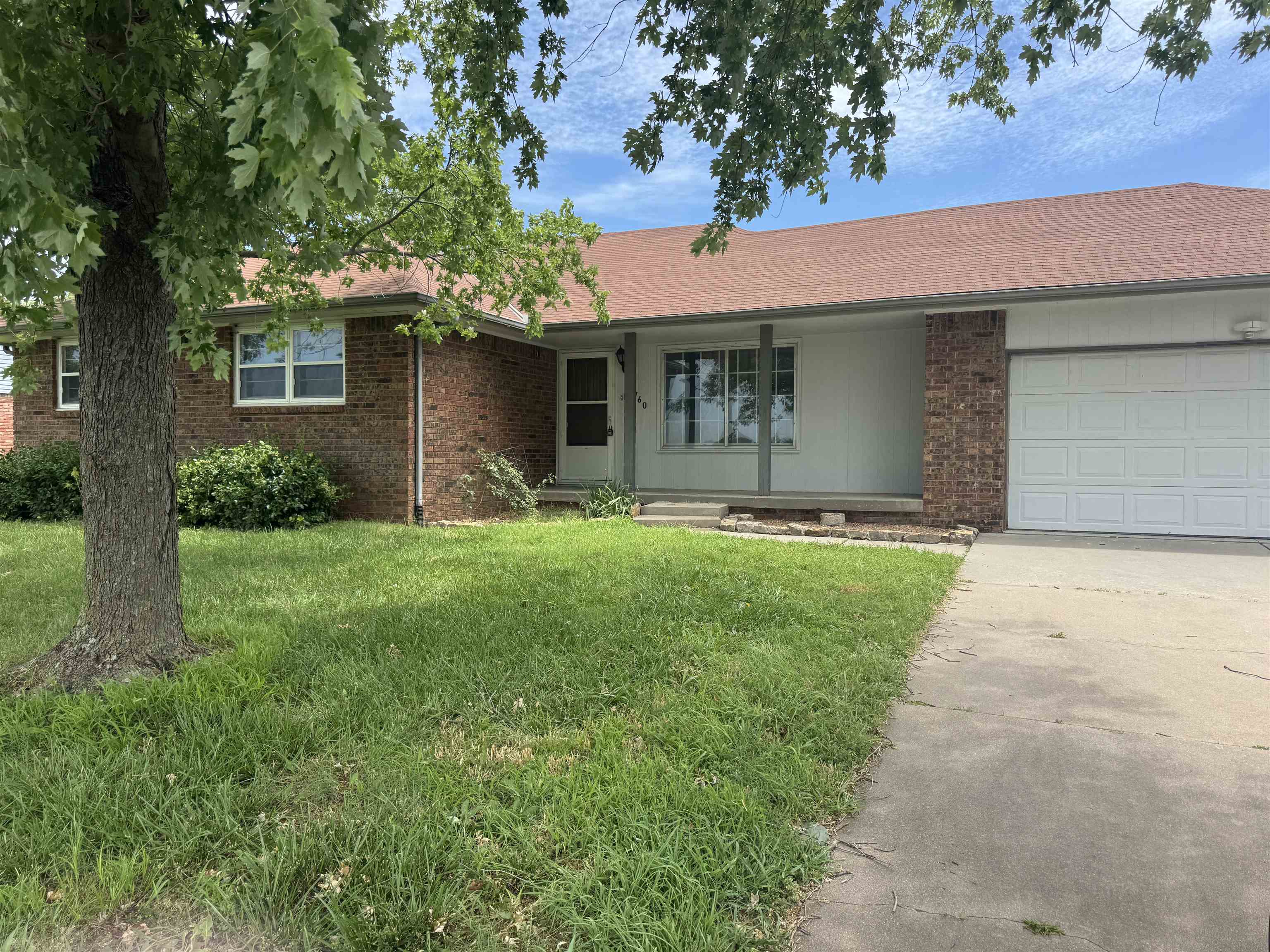 4760 N Oliver St Property Photo 1