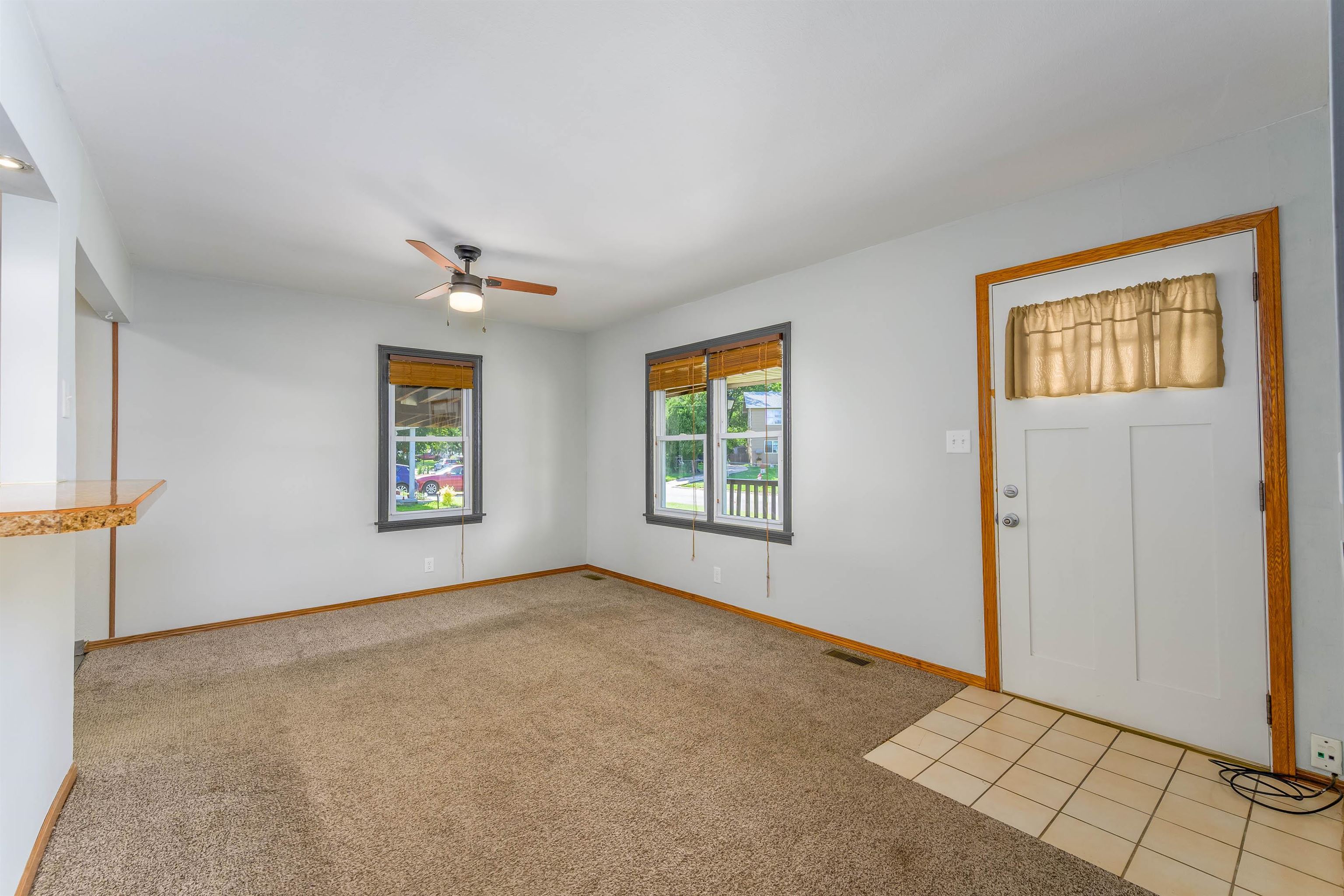 131 W Grover Ave Property Photo 11