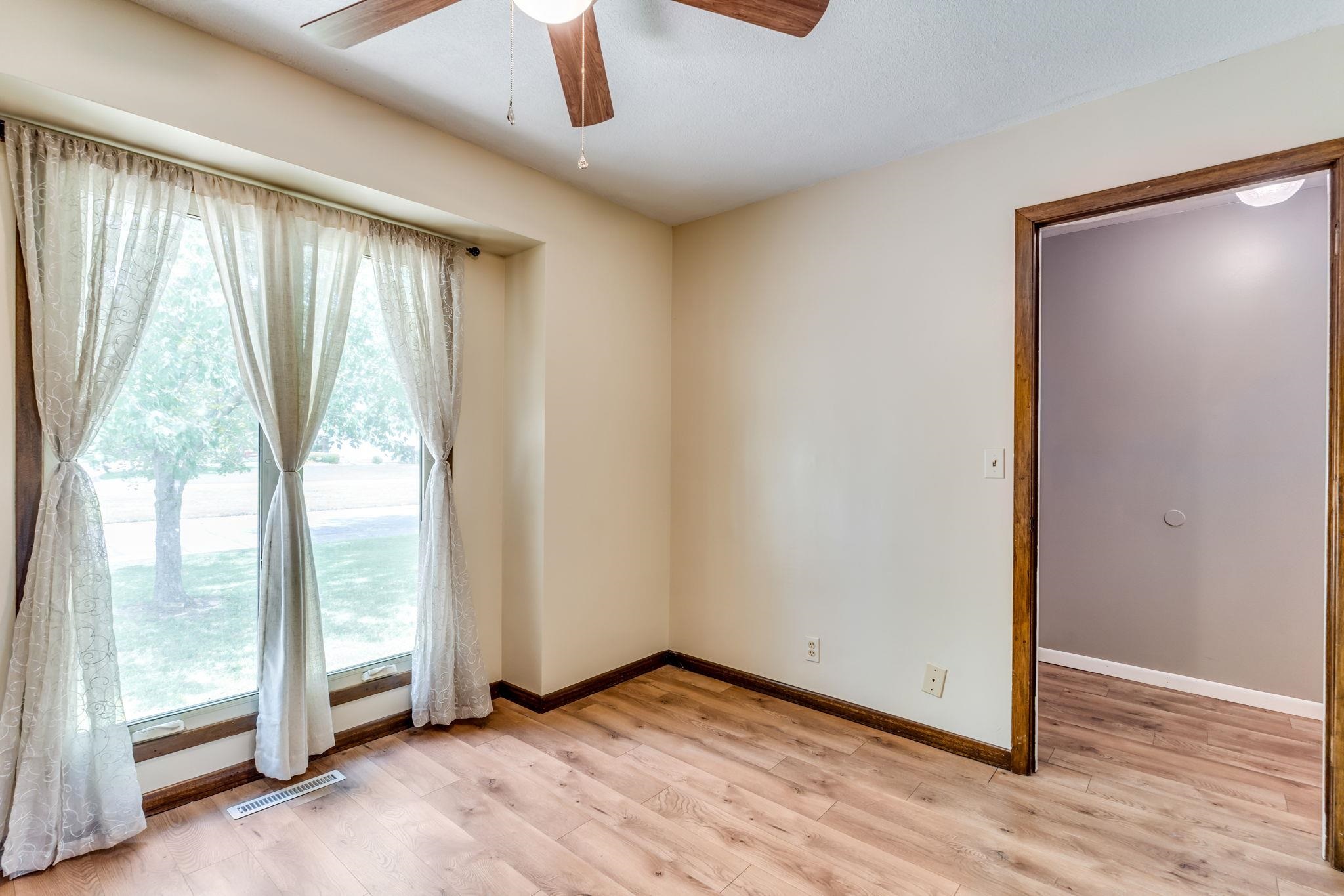 7311 W Suncrest Property Photo 11