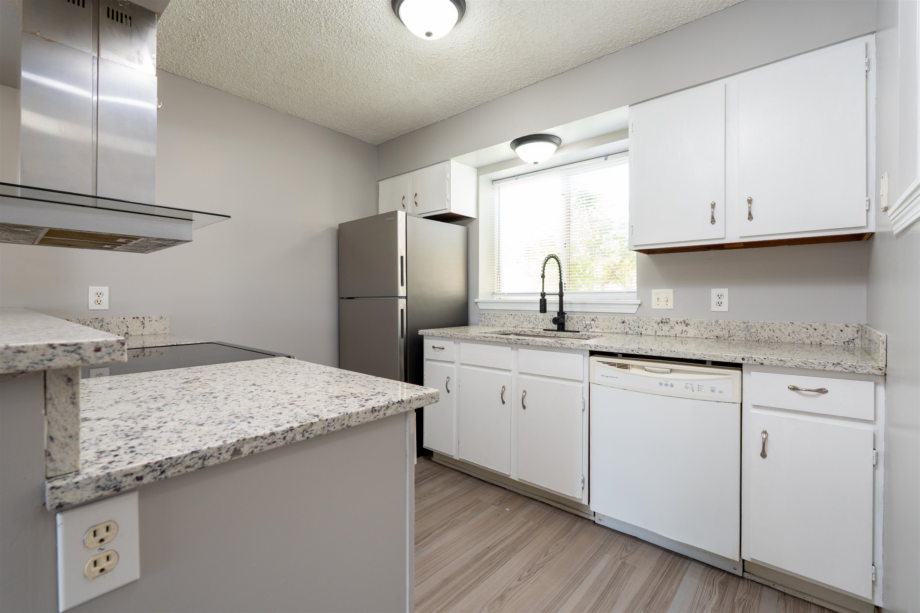 5480 S Gold St, Unit 500 Property Photo 10