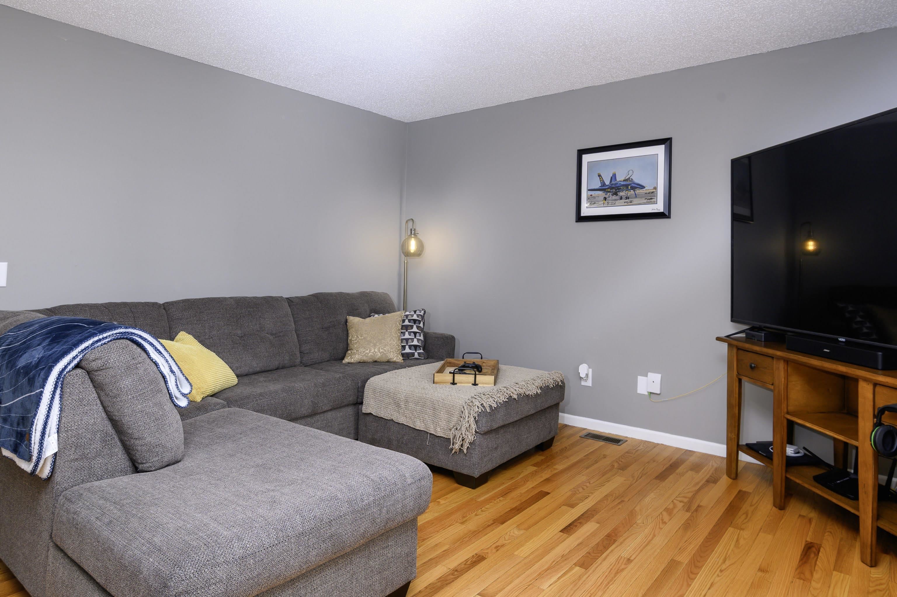 201 Swanee Dr Property Photo 3
