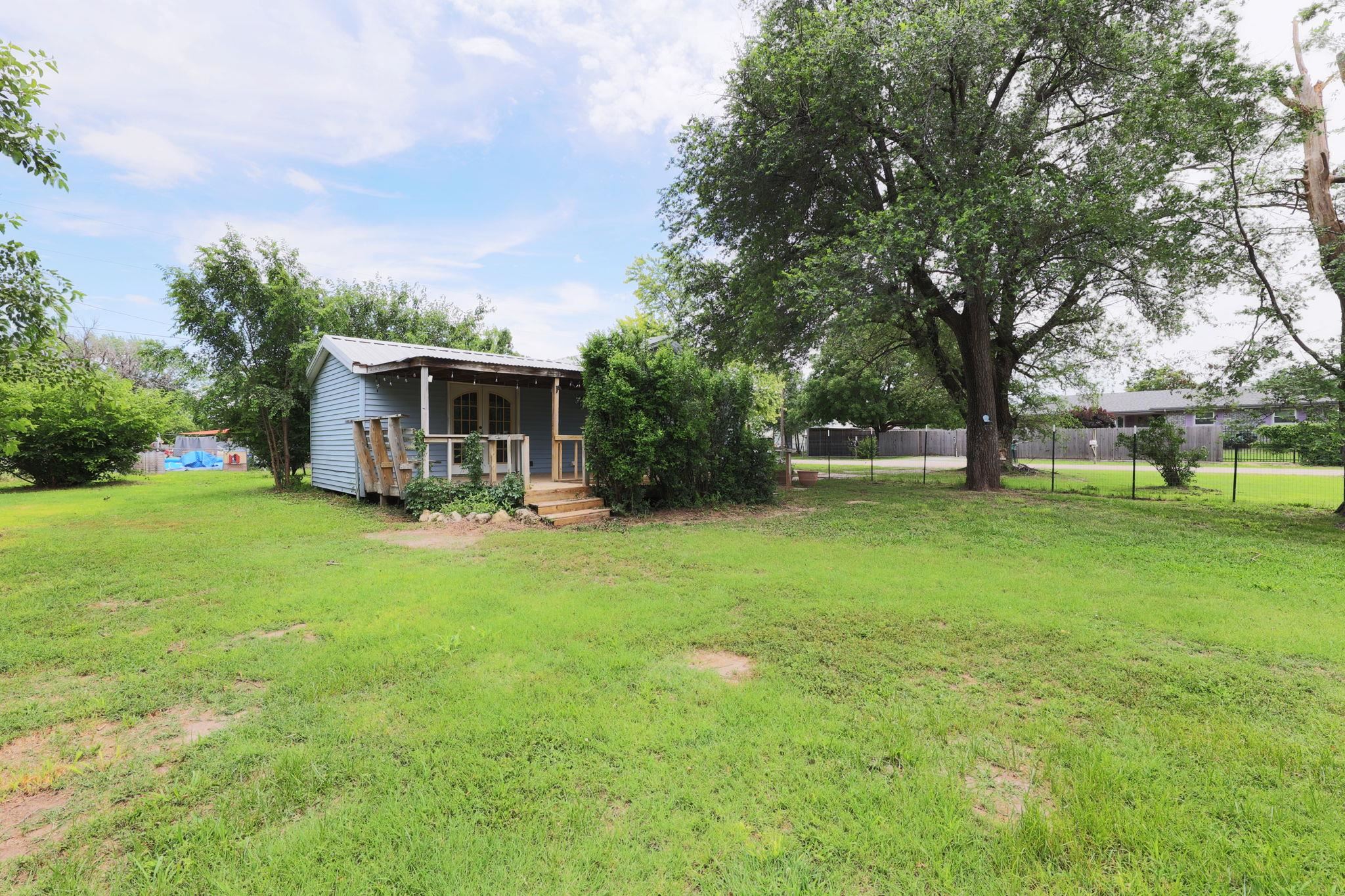 100 E Valley Rd Property Photo 31