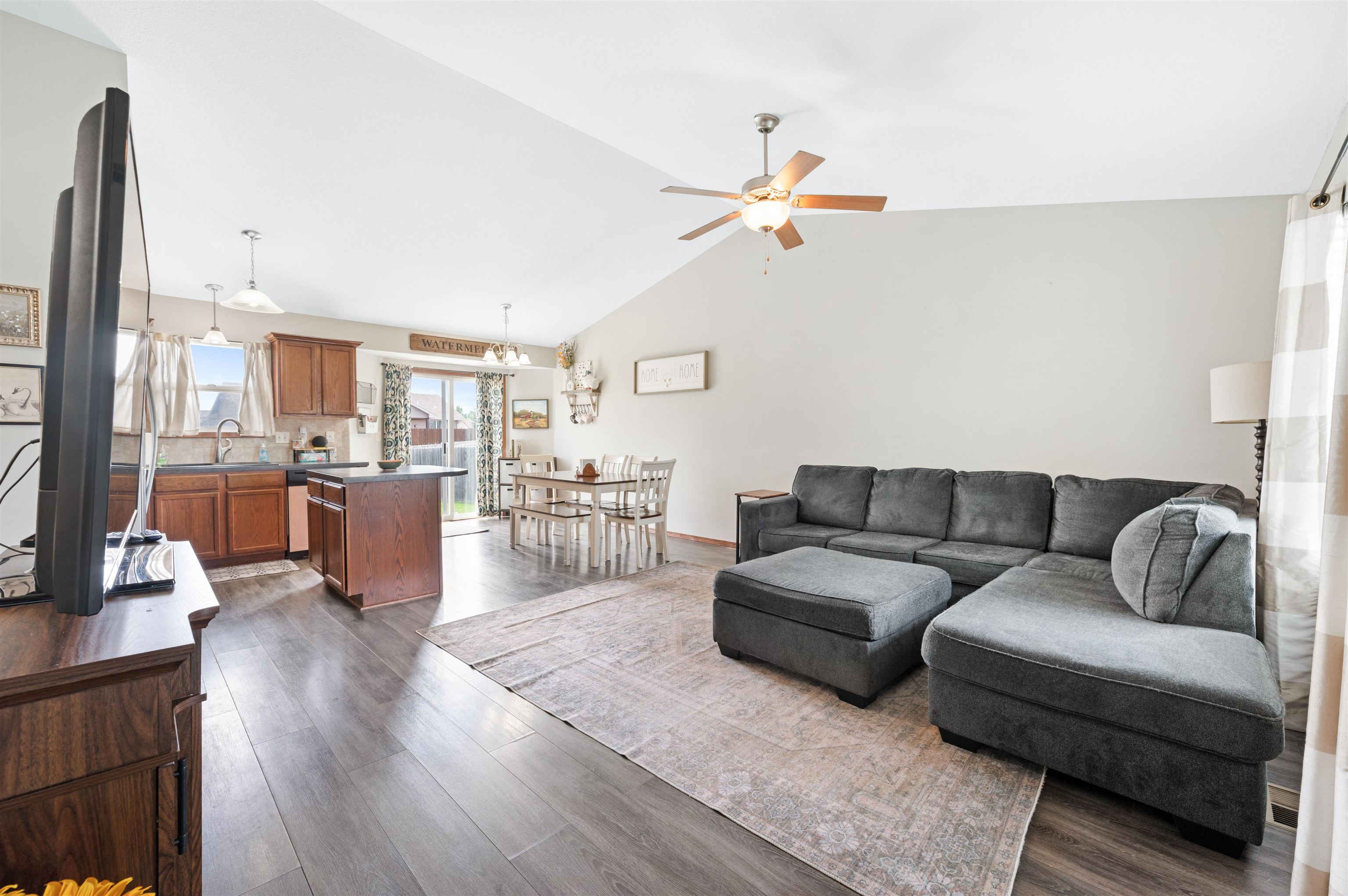 12809 W Grant St Property Photo 5