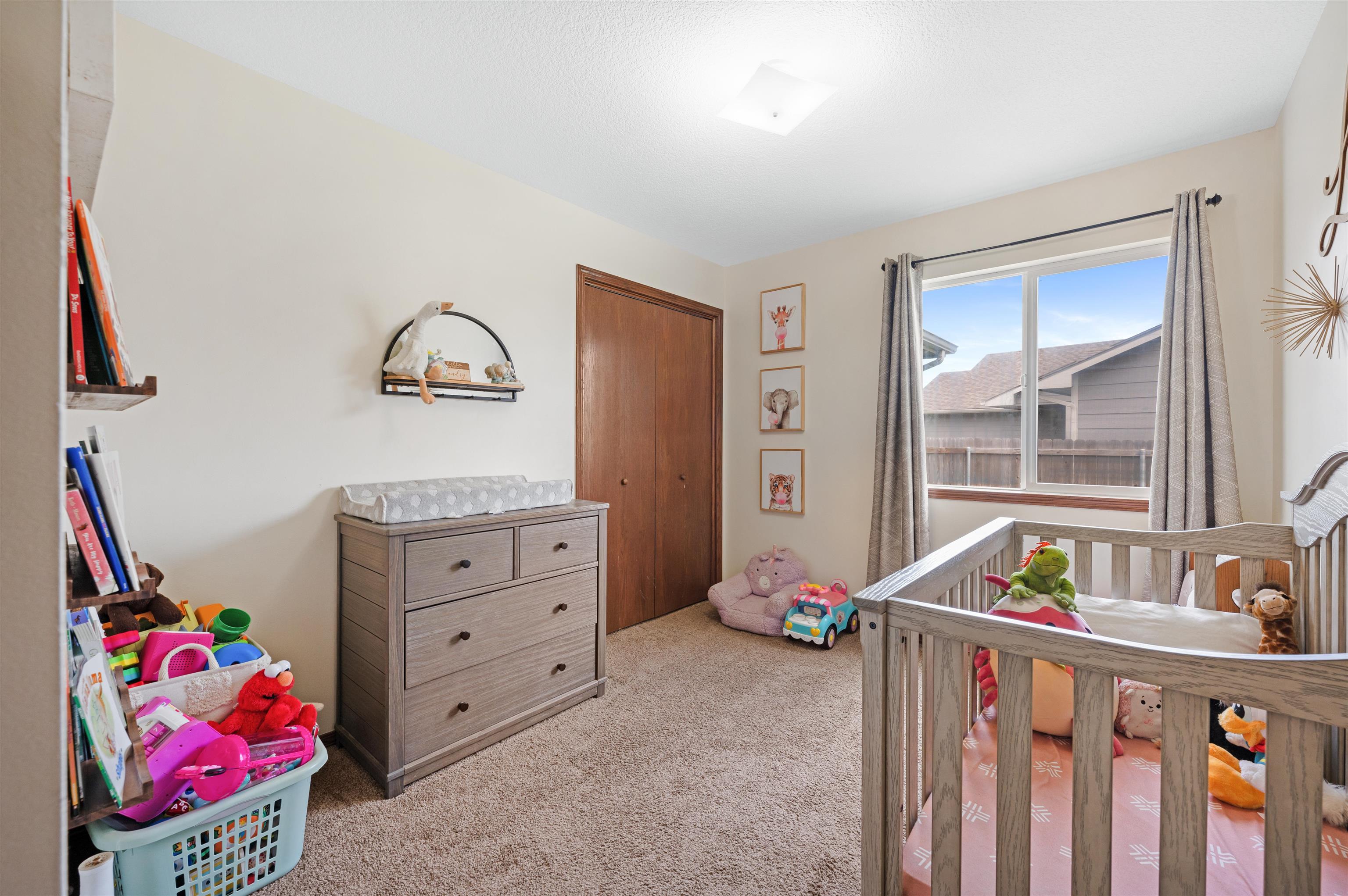 12809 W Grant St Property Photo 16