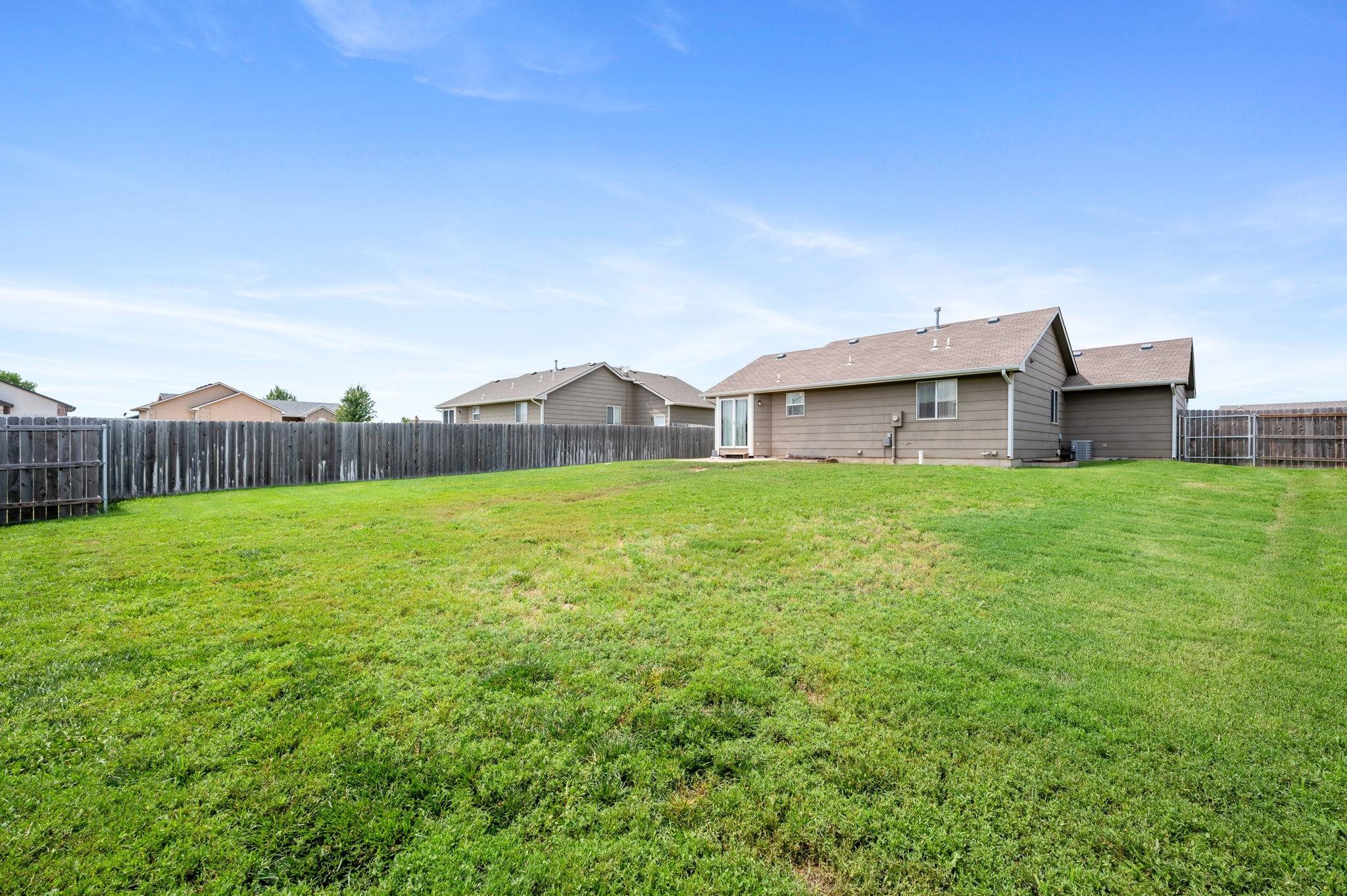 12809 W Grant St Property Photo 28