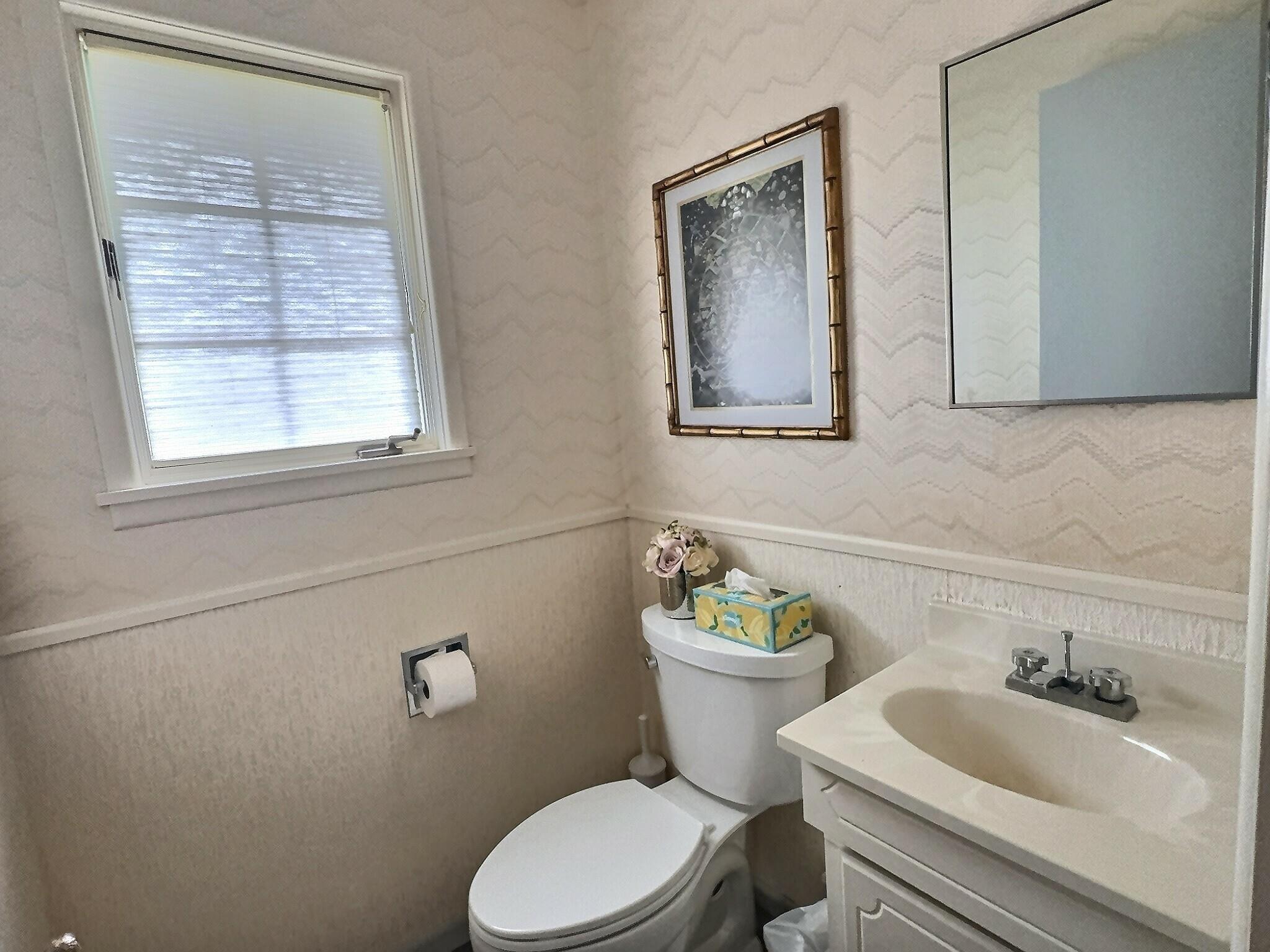 2400 N Dellrose St Property Photo 13