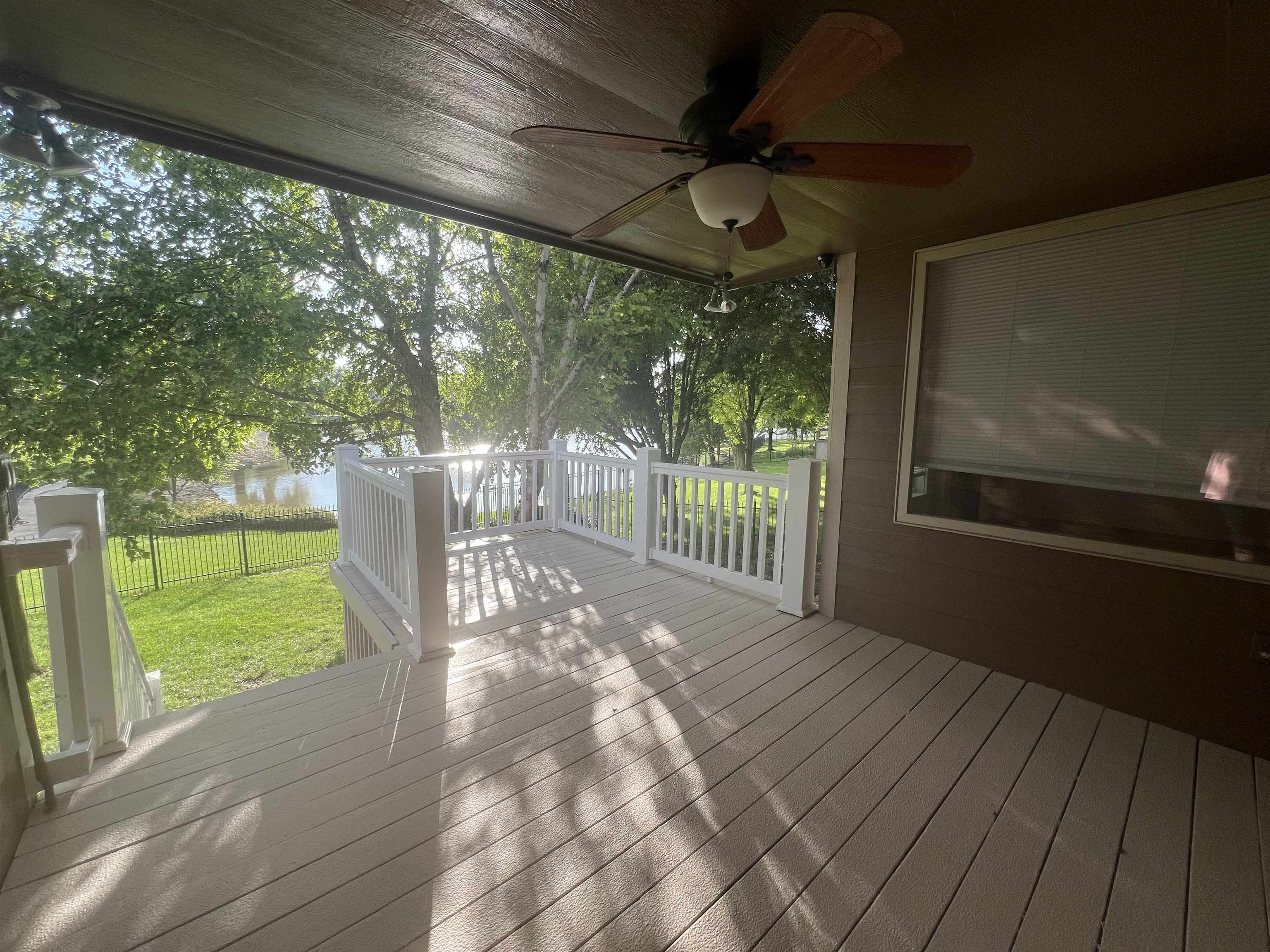 313 N Jaax St Property Photo 5