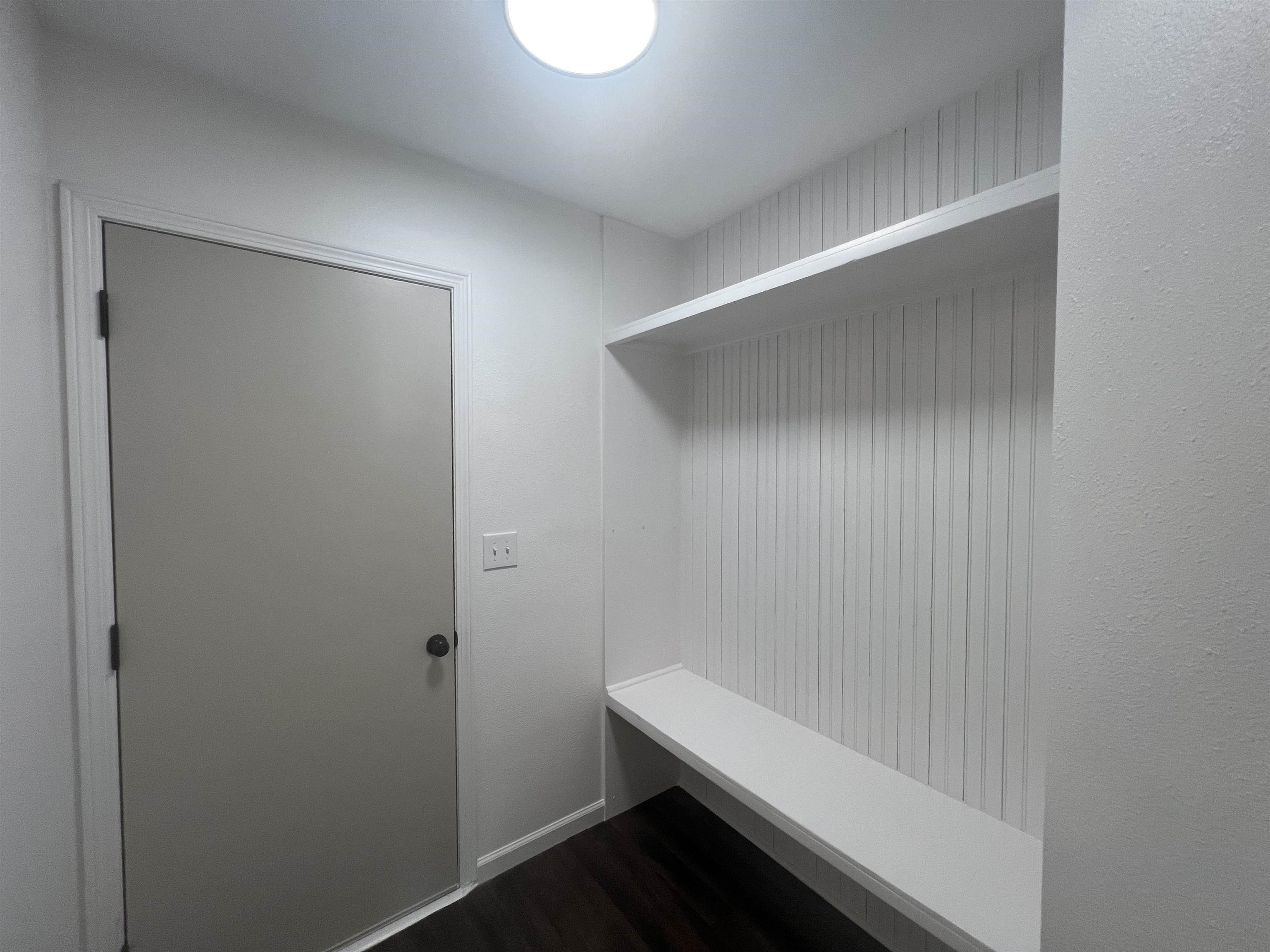 313 N Jaax St Property Photo 15