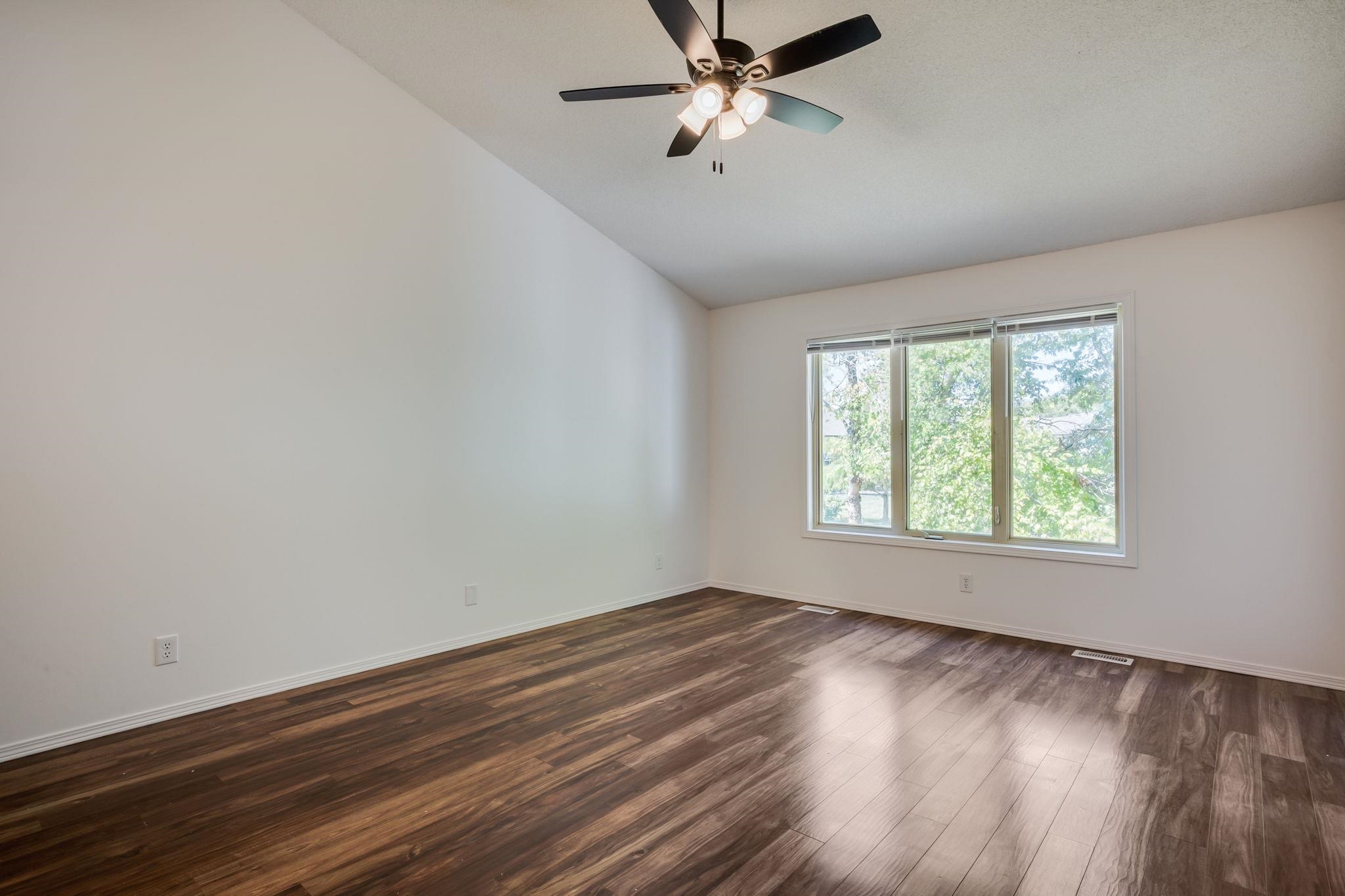 313 N Jaax St Property Photo 16