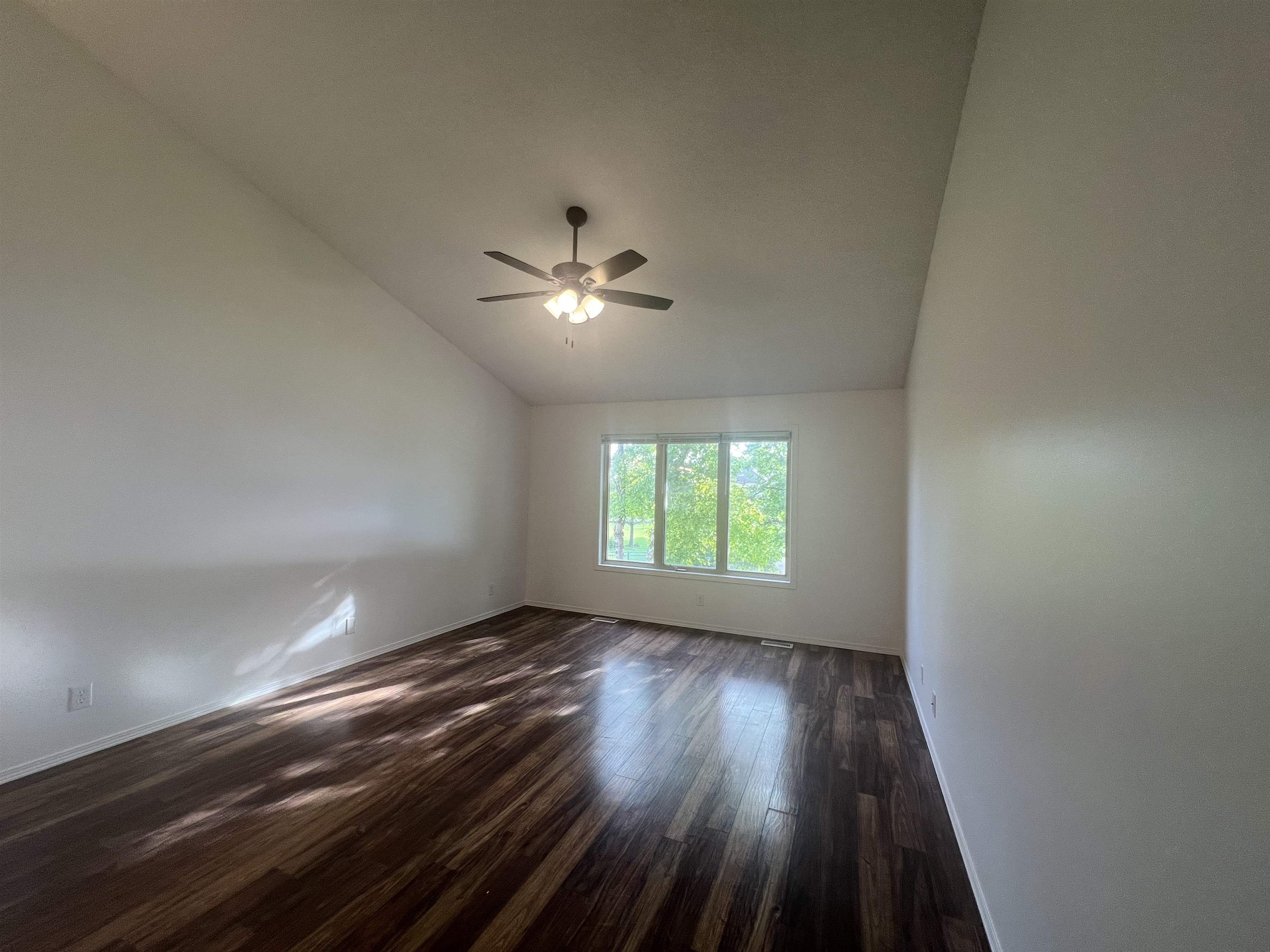 313 N Jaax St Property Photo 19