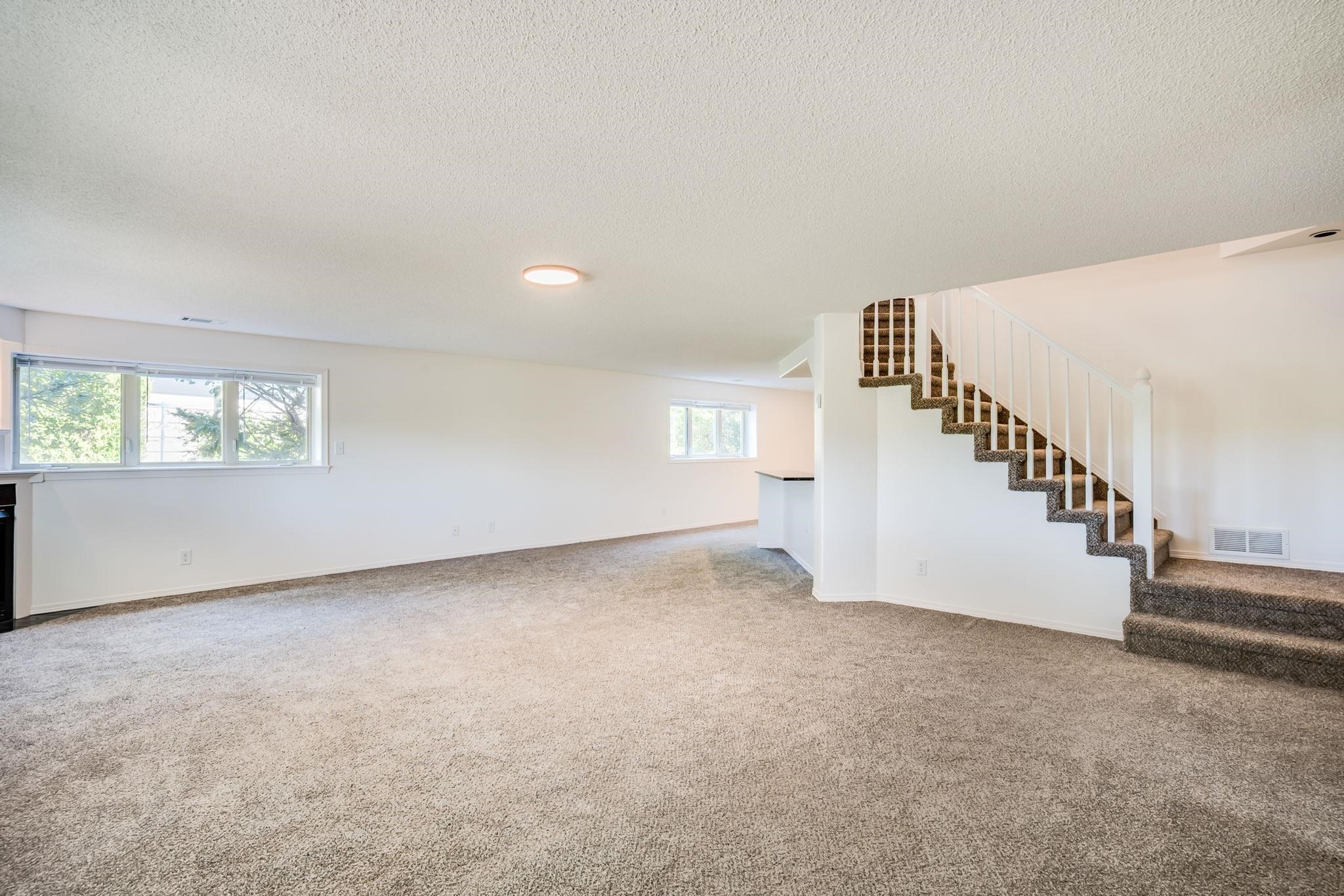 313 N Jaax St Property Photo 26