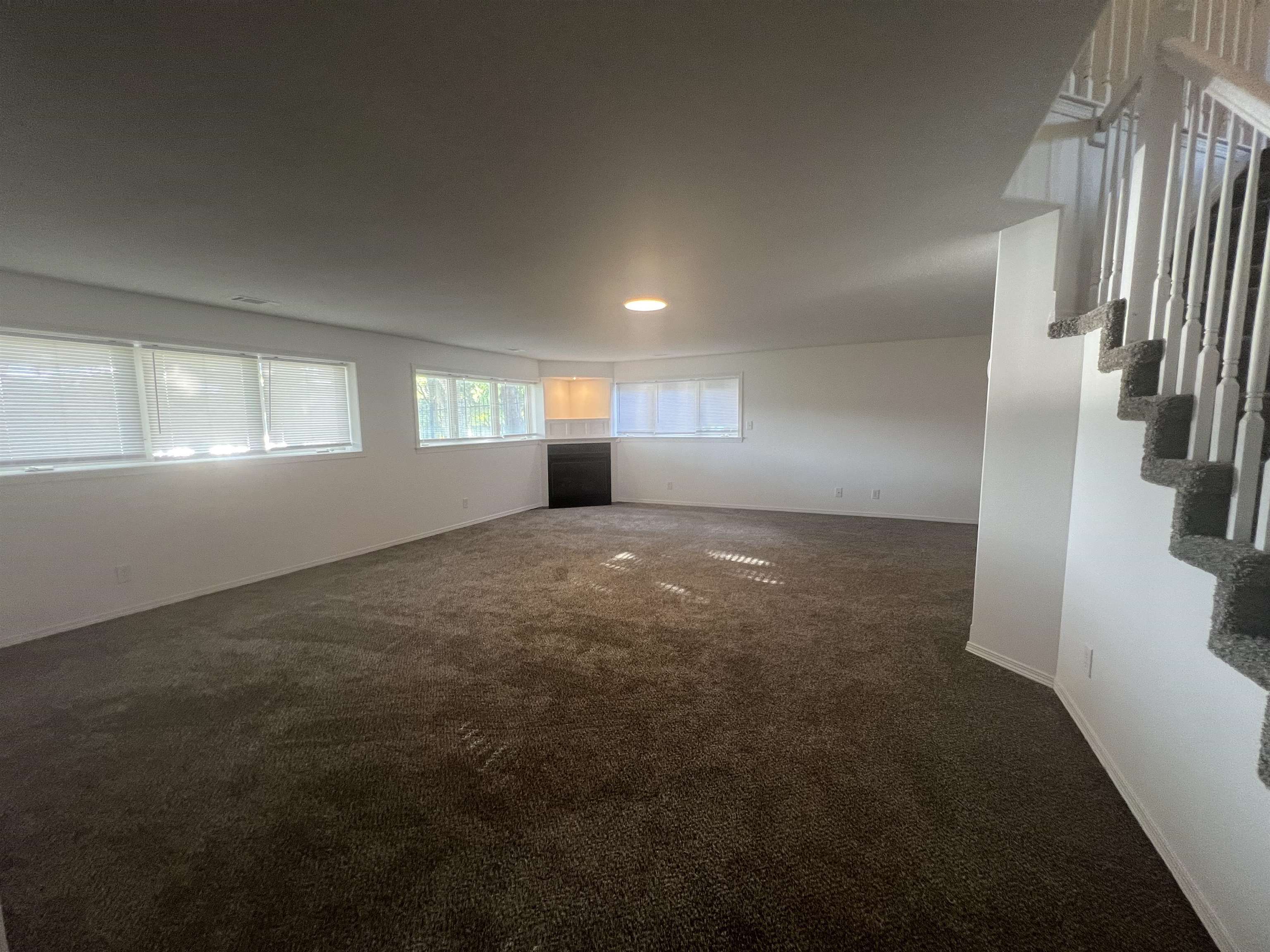 313 N Jaax St Property Photo 27