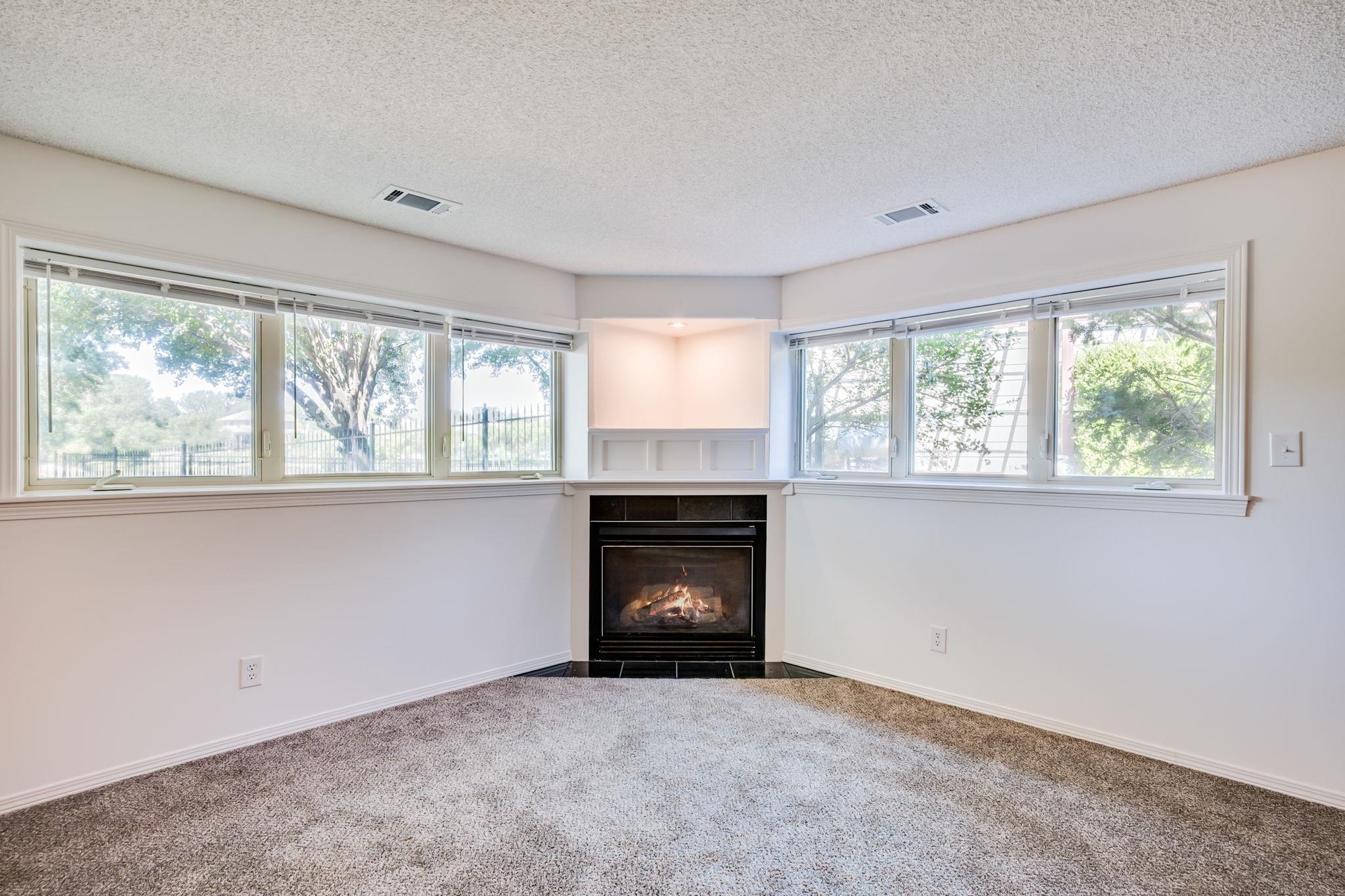 313 N Jaax St Property Photo 29