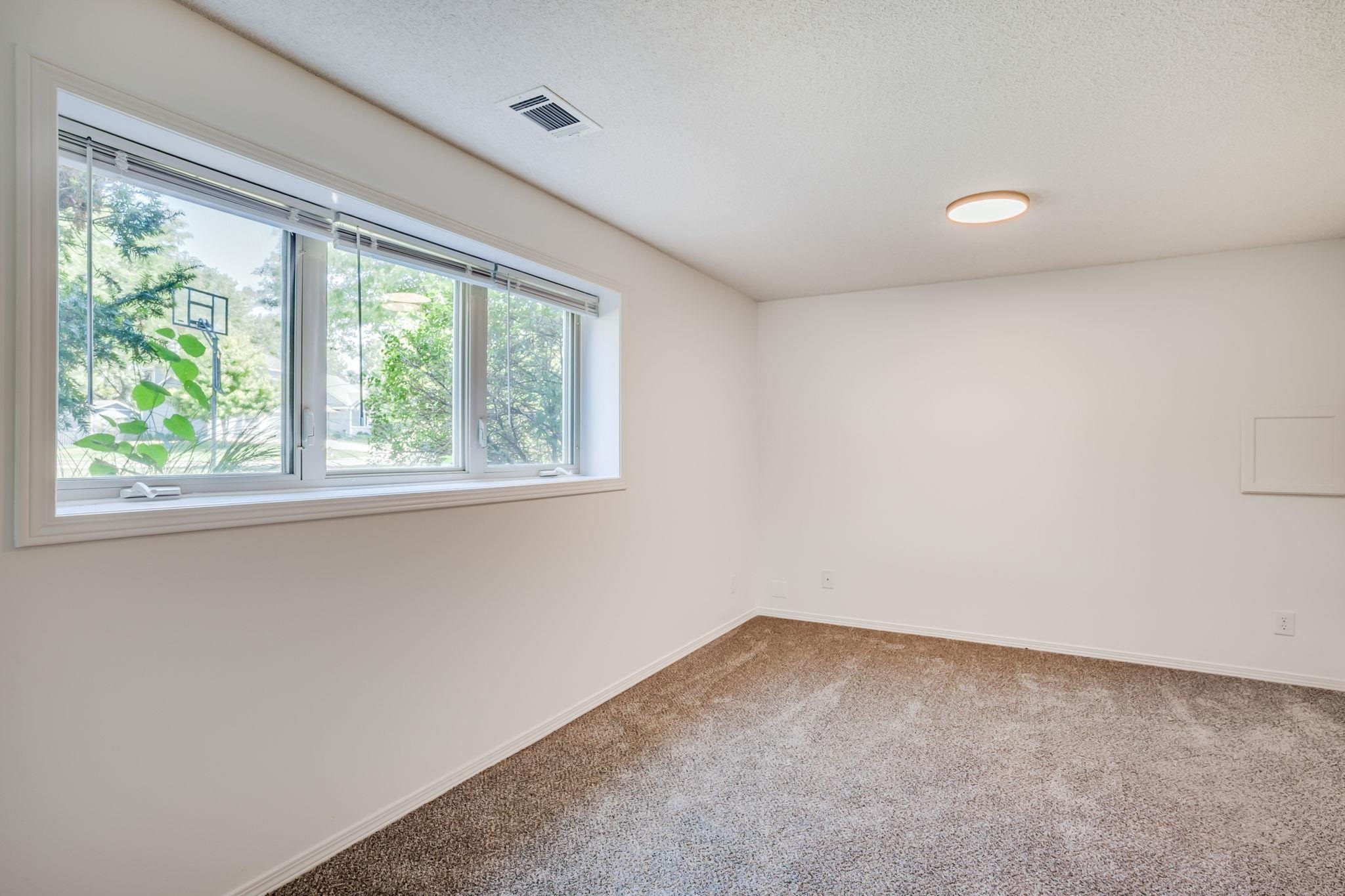 313 N Jaax St Property Photo 30