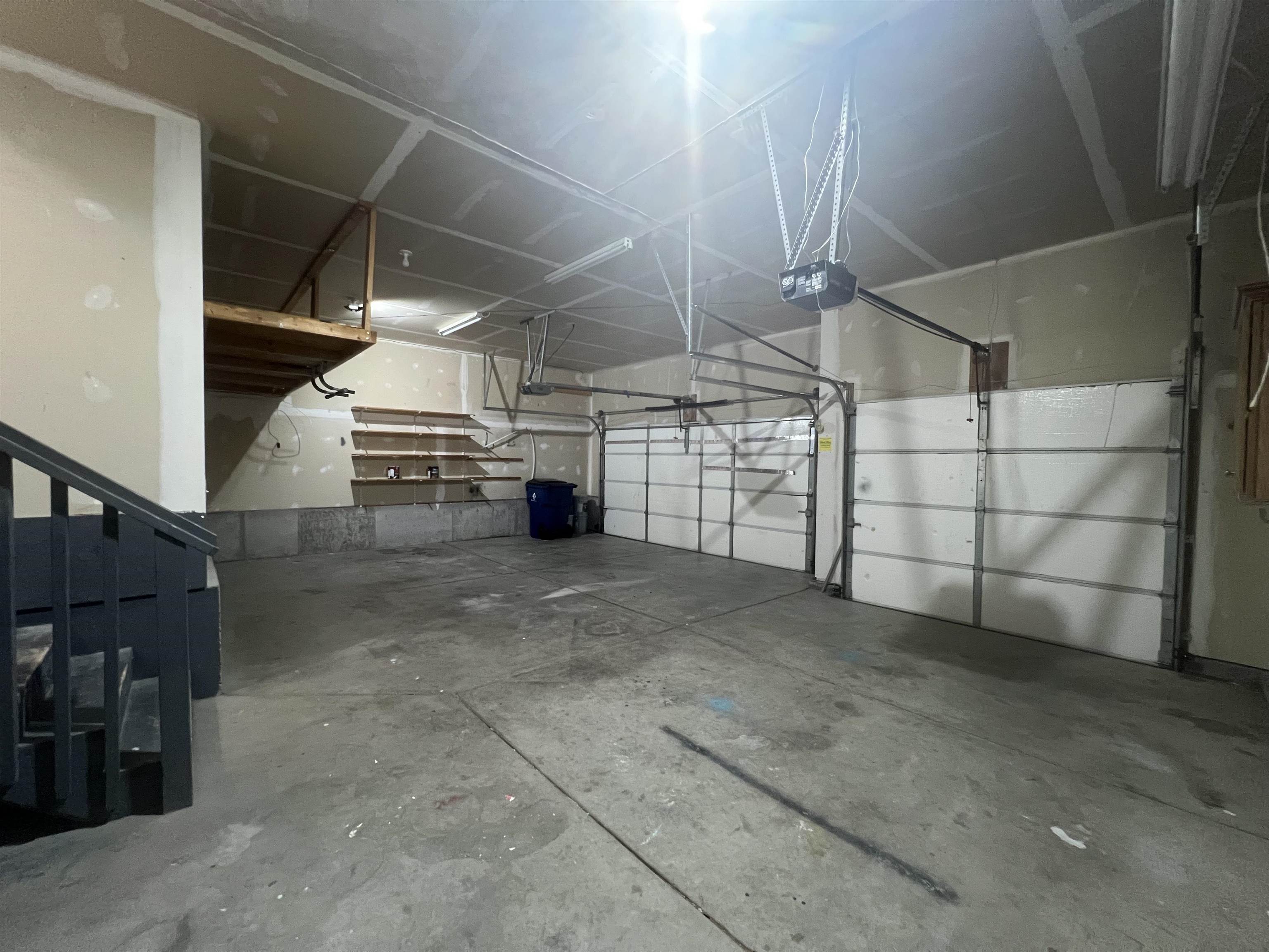 313 N Jaax St Property Photo 33