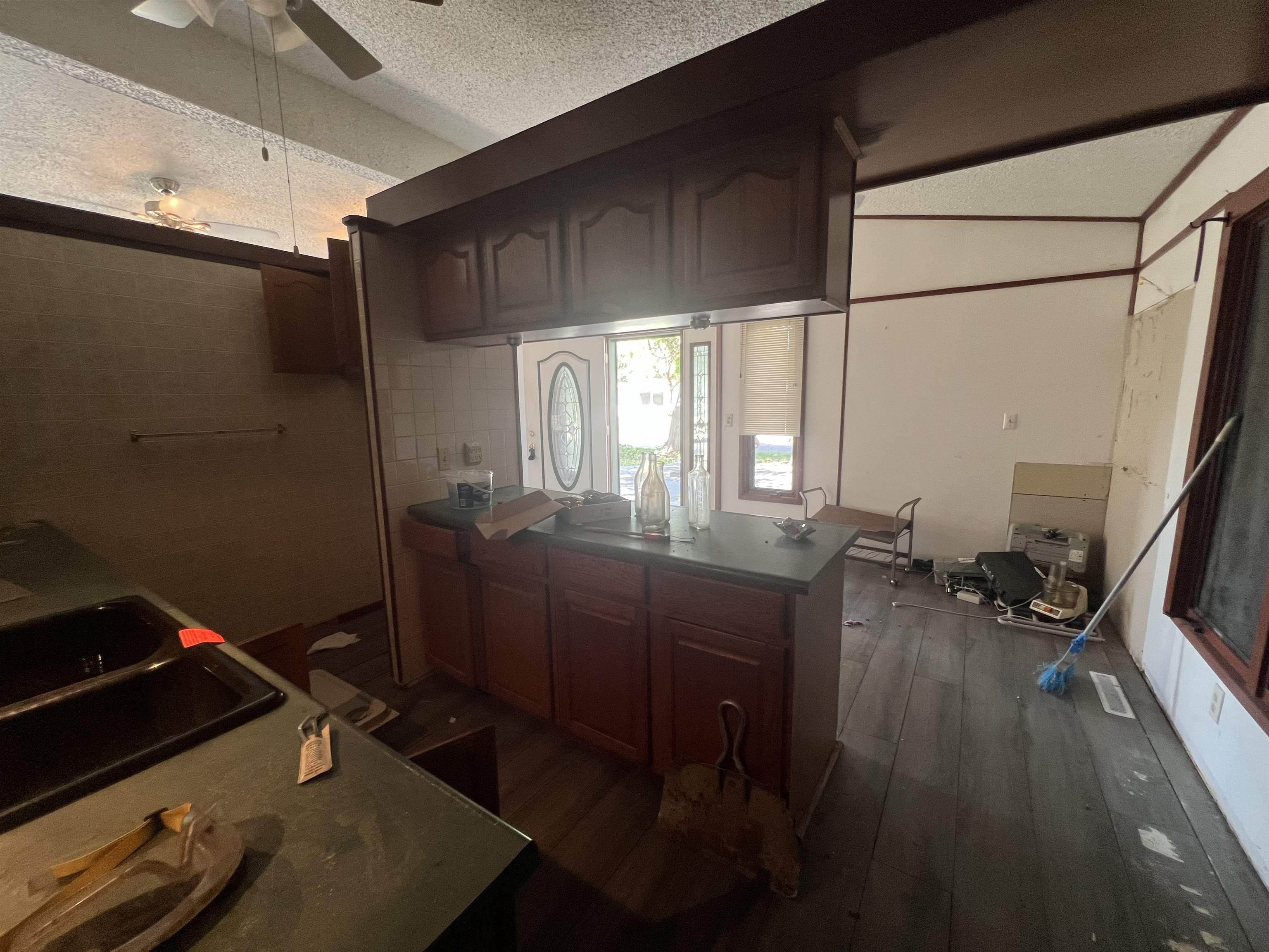 980 N Brownthrush Ln Property Photo 12